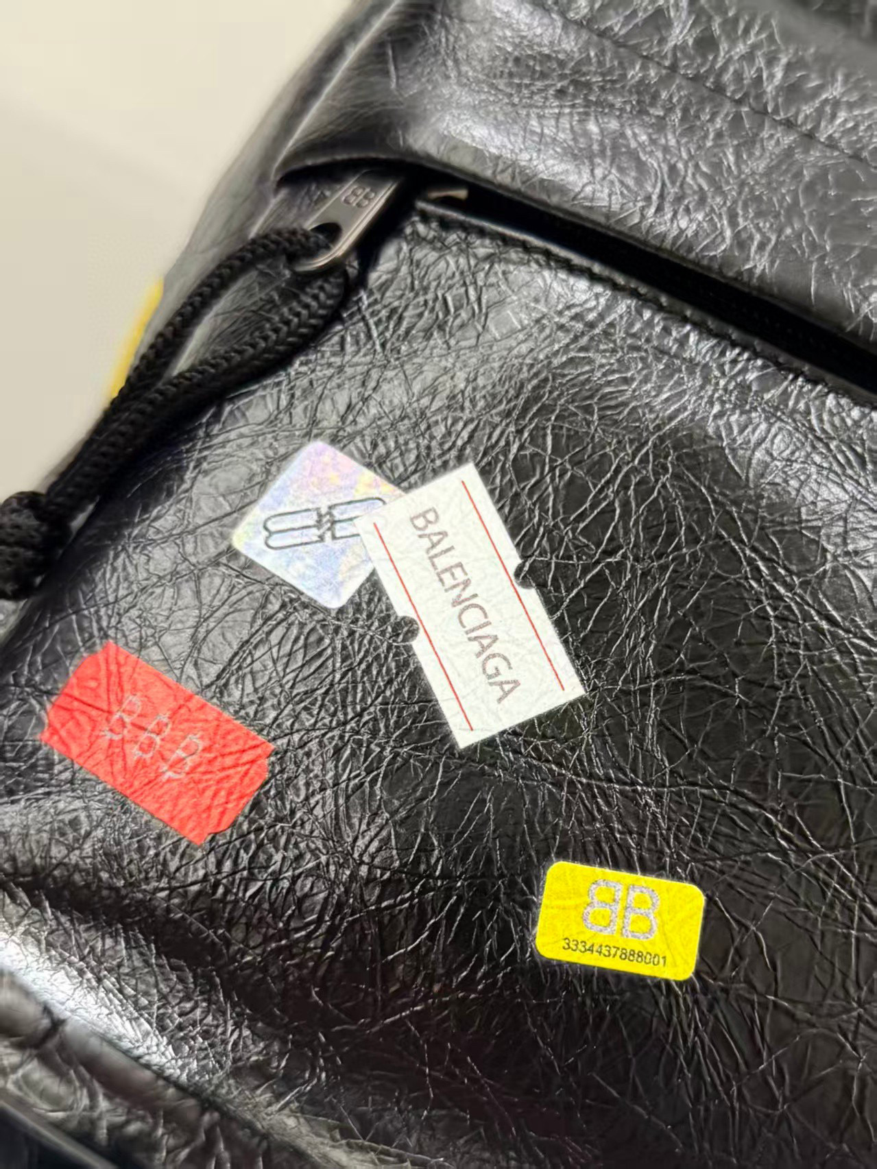 Balenciaga 발렌시아가 Explorer 시리즈 오일드 레더 스티커 장식 백팩 10