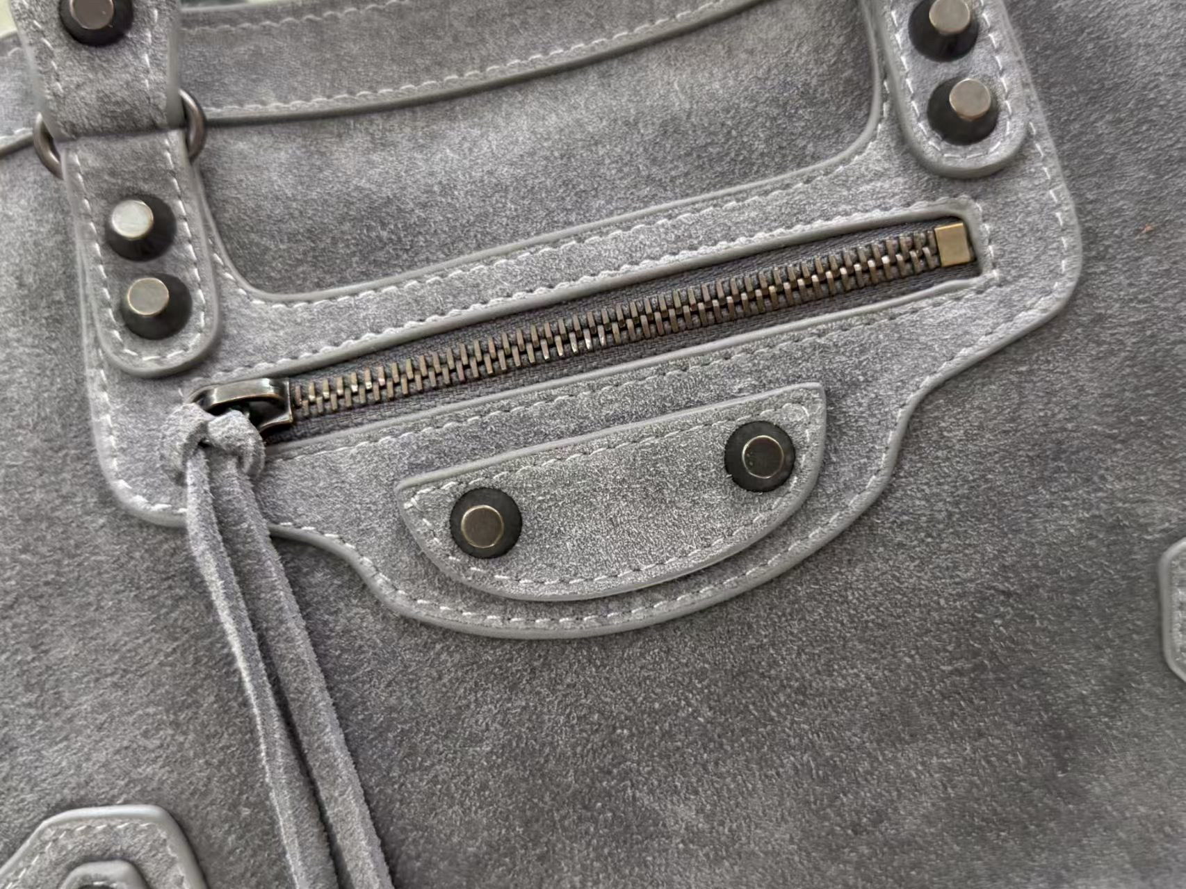 Balenciaga 발렌시아가 클래식 그레이 스웨이드 모터 시티 토트백 5