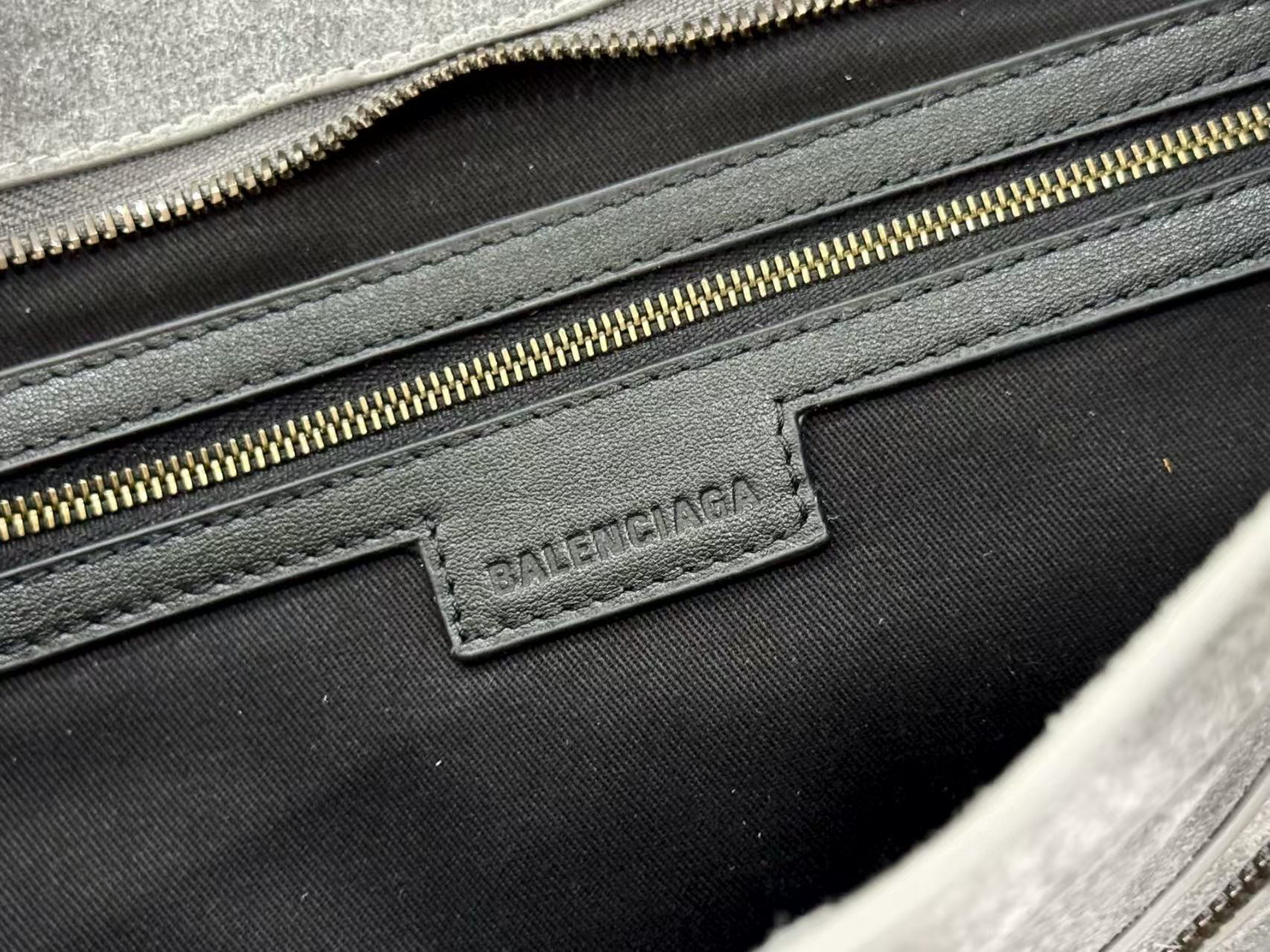 Balenciaga 발렌시아가 클래식 그레이 스웨이드 모터 시티 토트백 12