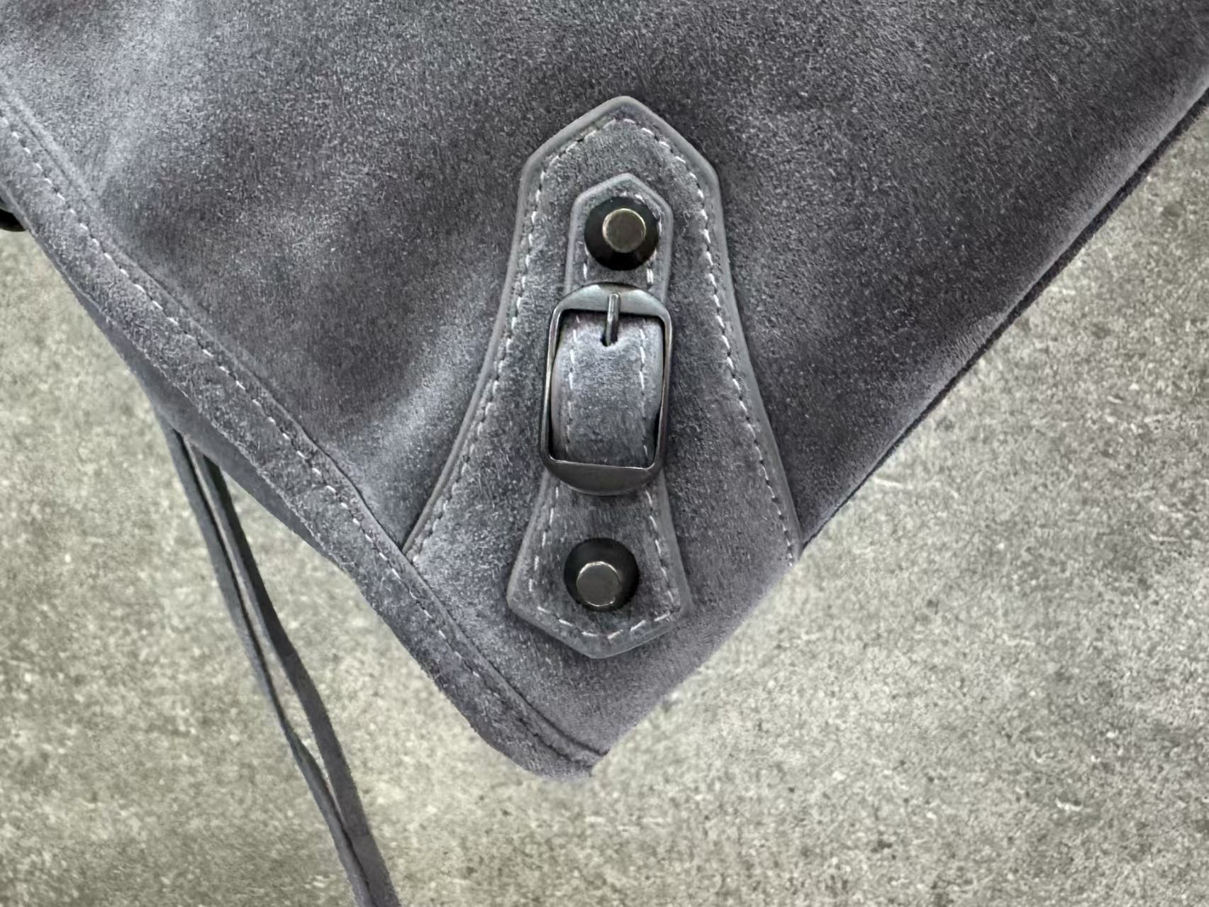 Balenciaga 발렌시아가 빈티지 그레이 스웨이드 모터시티 빅 토트백 6