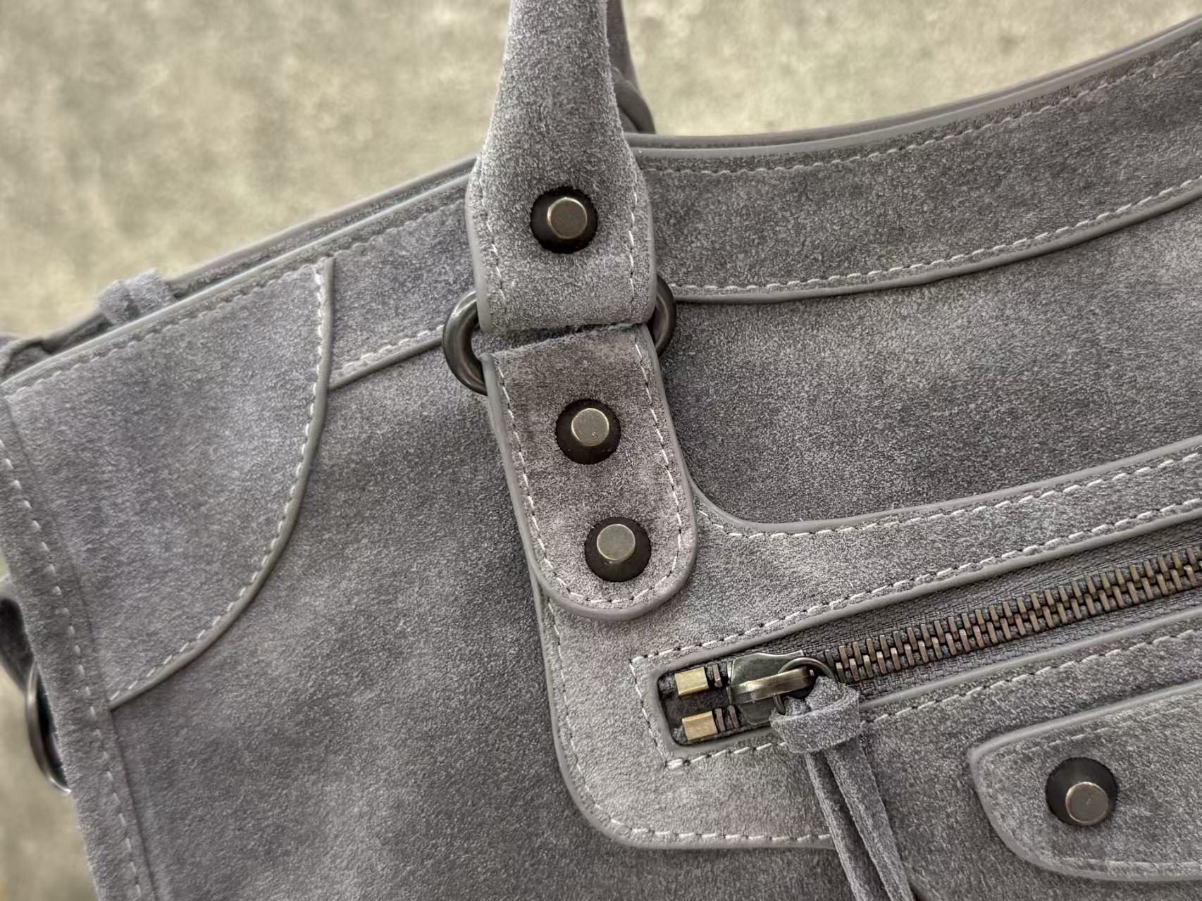 Balenciaga 발렌시아가 빈티지 그레이 스웨이드 모터시티 빅 토트백 7