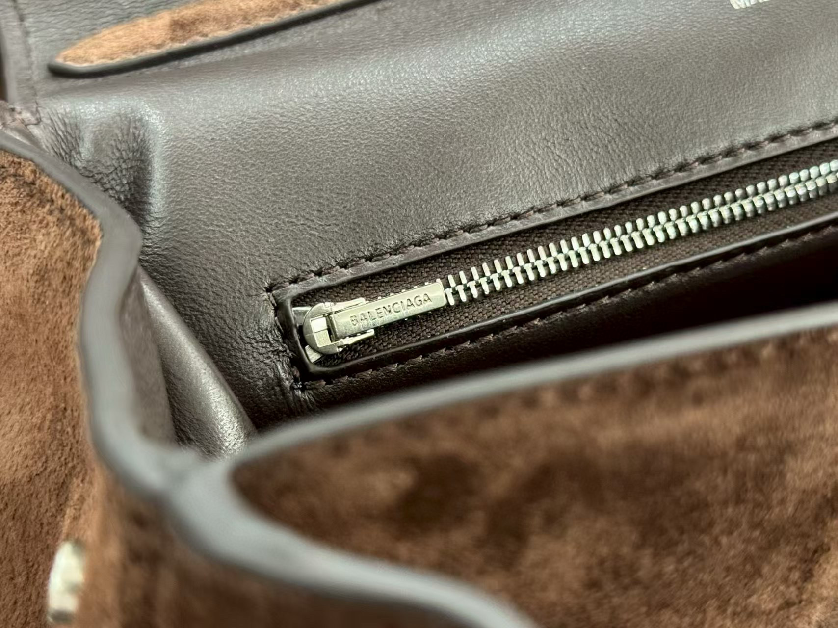 BALENCIAGA 발렌시아가 RODEO BAG 로데오 스웨이드 토트백 소형 브라운 9