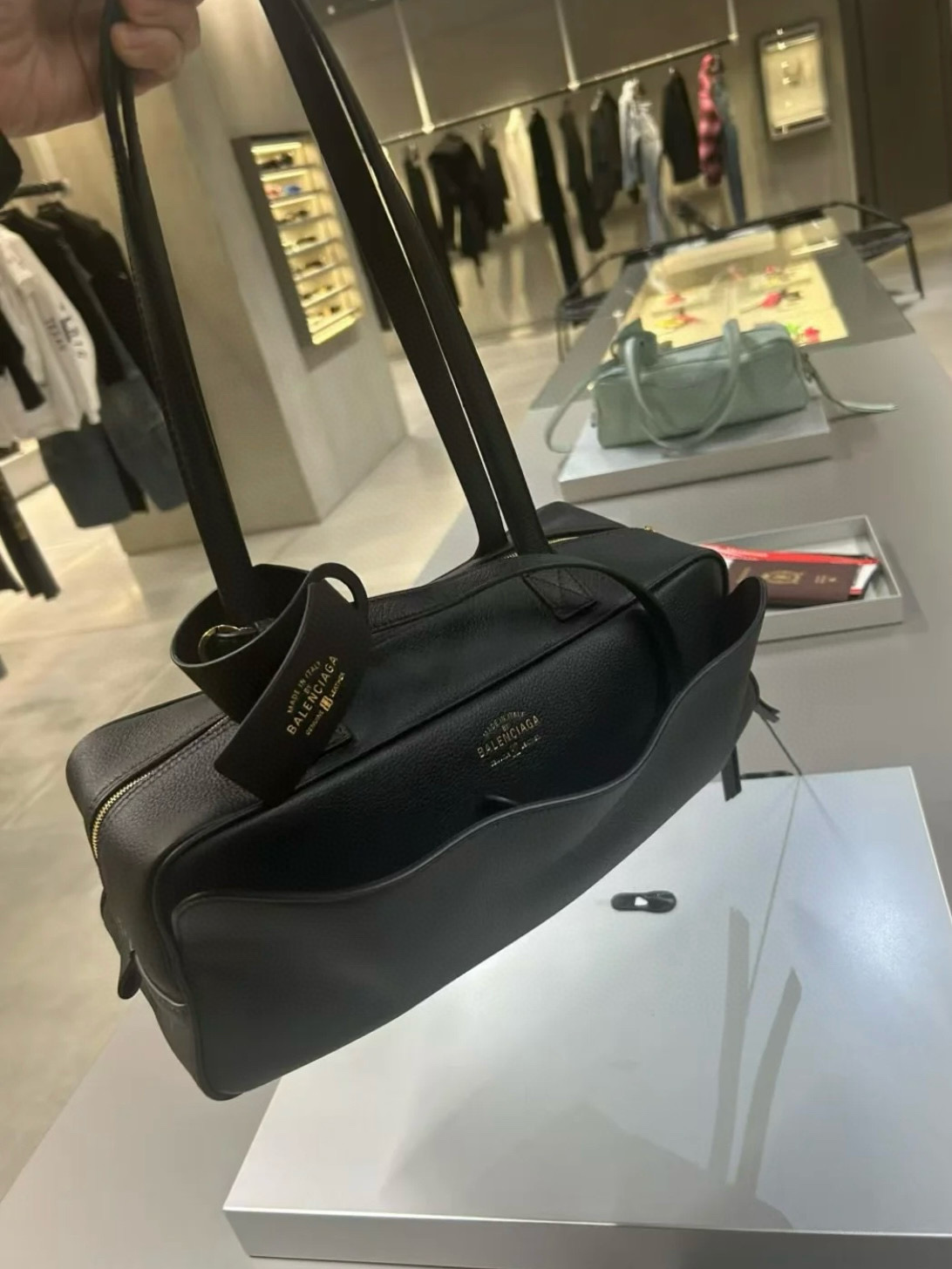 Balenciaga 발렌시아가 carrie bowling 보울링 토트백 3