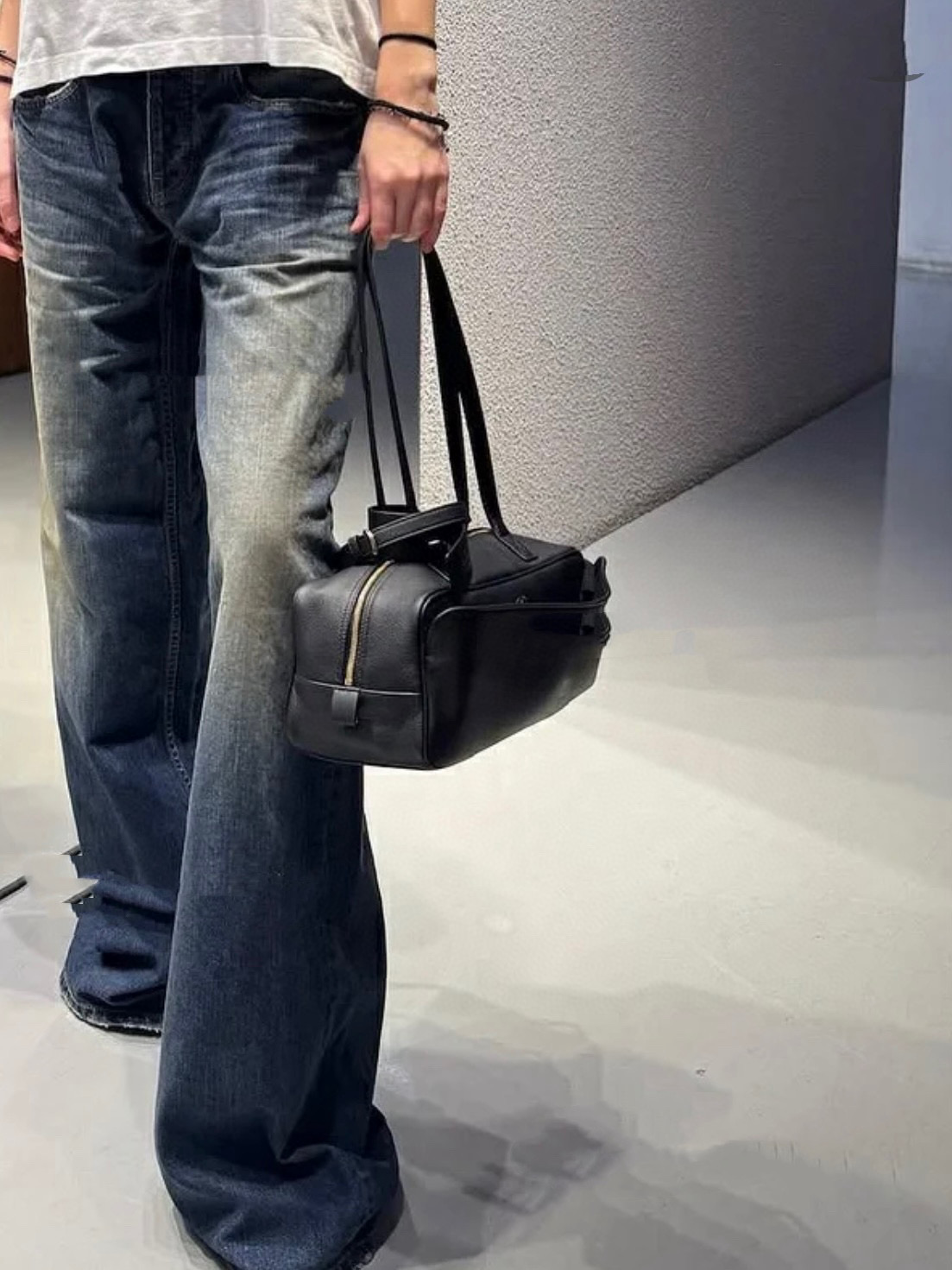 Balenciaga 발렌시아가 carrie bowling 보울링 토트백 8