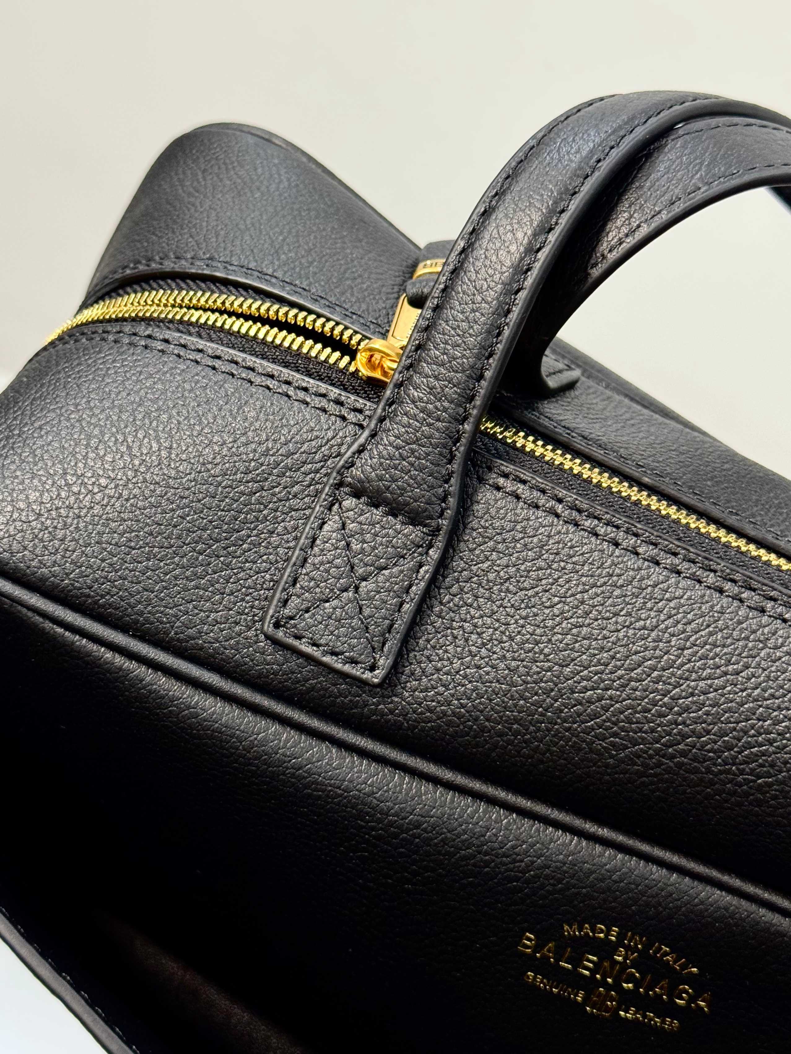 Balenciaga 발렌시아가 carrie bowling 보울링 토트백 16