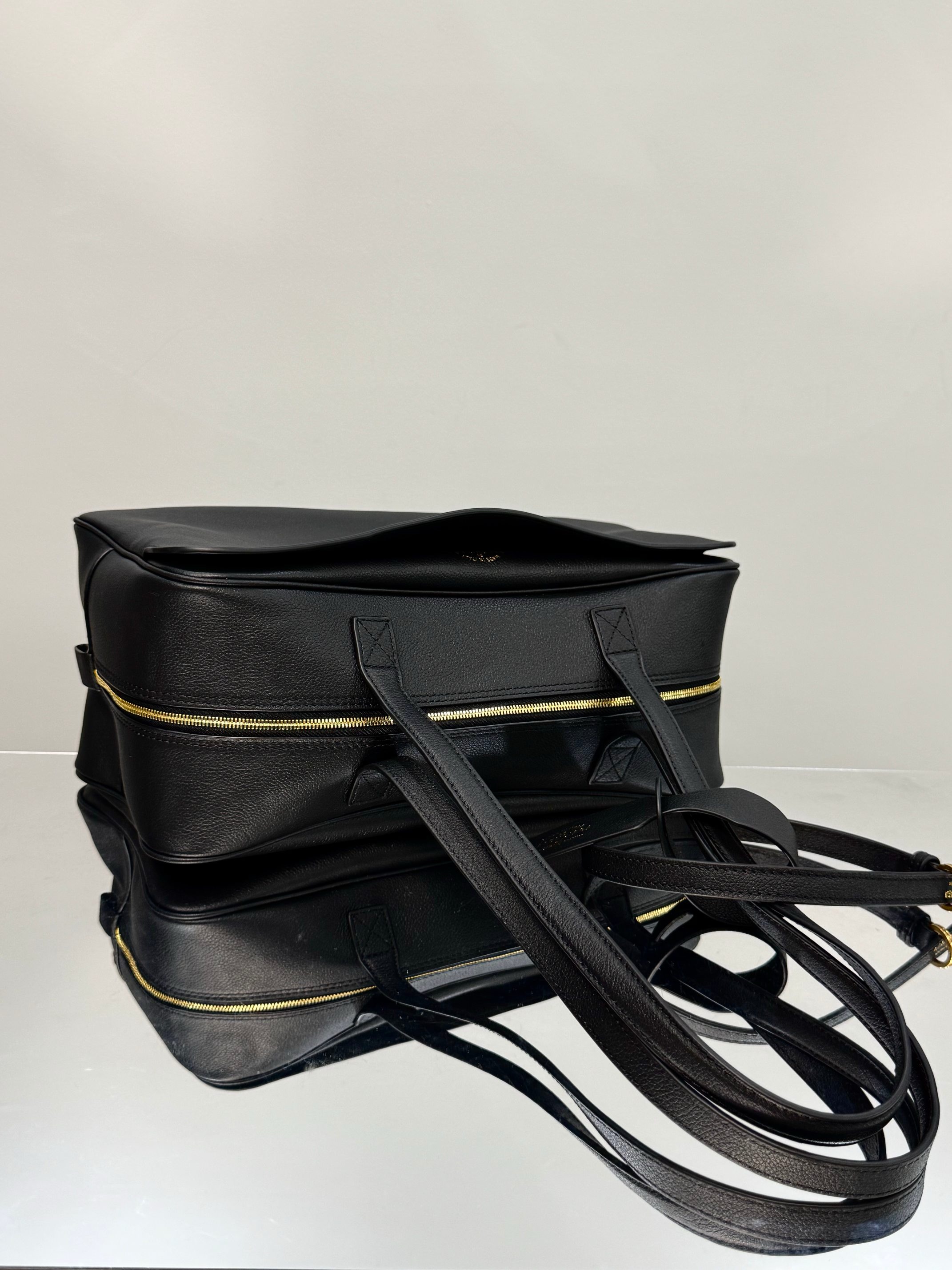 Balenciaga Carrie Bowling Small Bag 발렌시아가 캐리 볼링 스몰백 블랙 골드하드웨어 (8329201180) 33cm 5