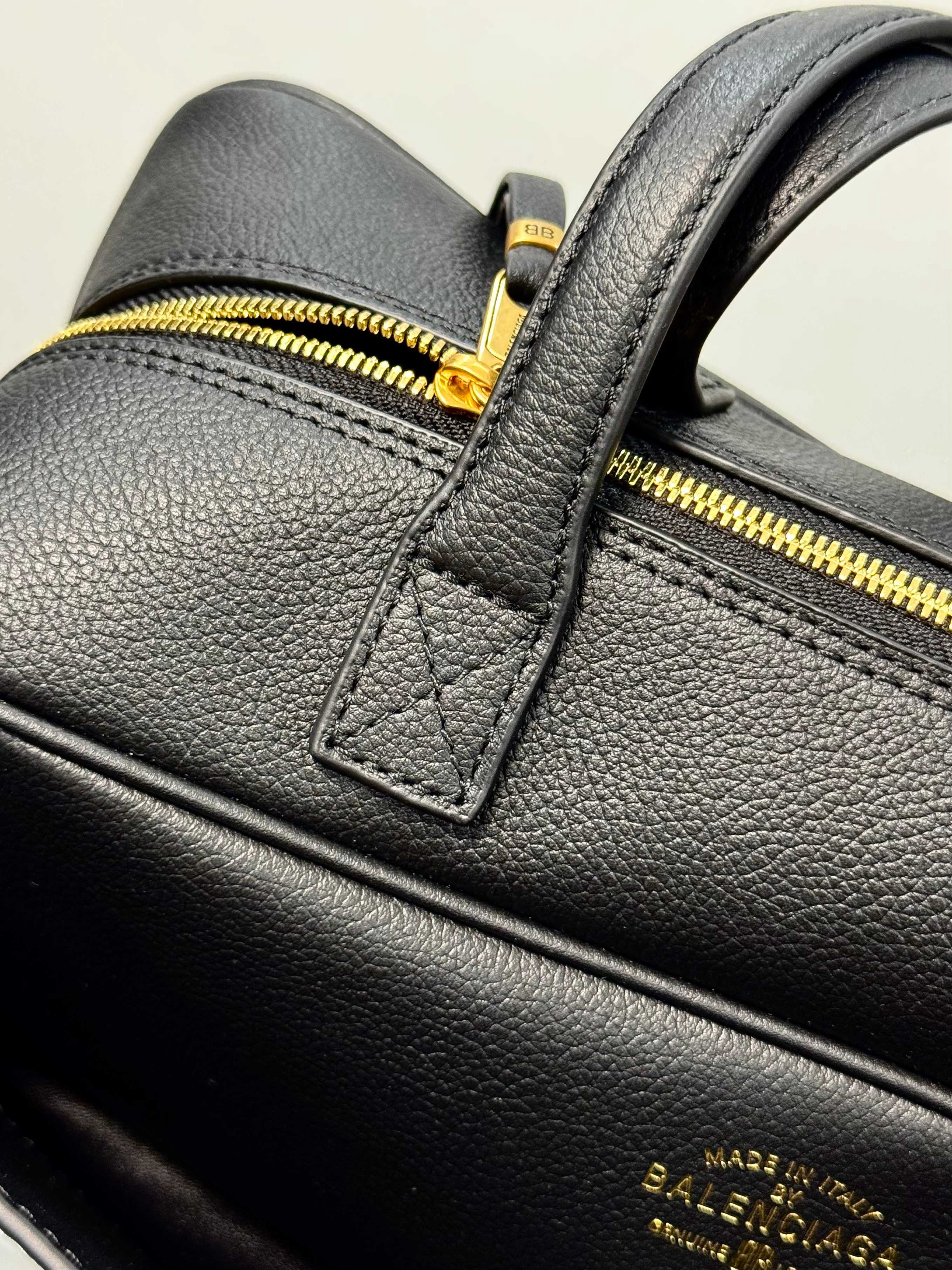 Balenciaga Carrie Bowling Small Bag 발렌시아가 캐리 볼링 스몰백 블랙 골드하드웨어 (8329201180) 33cm 8