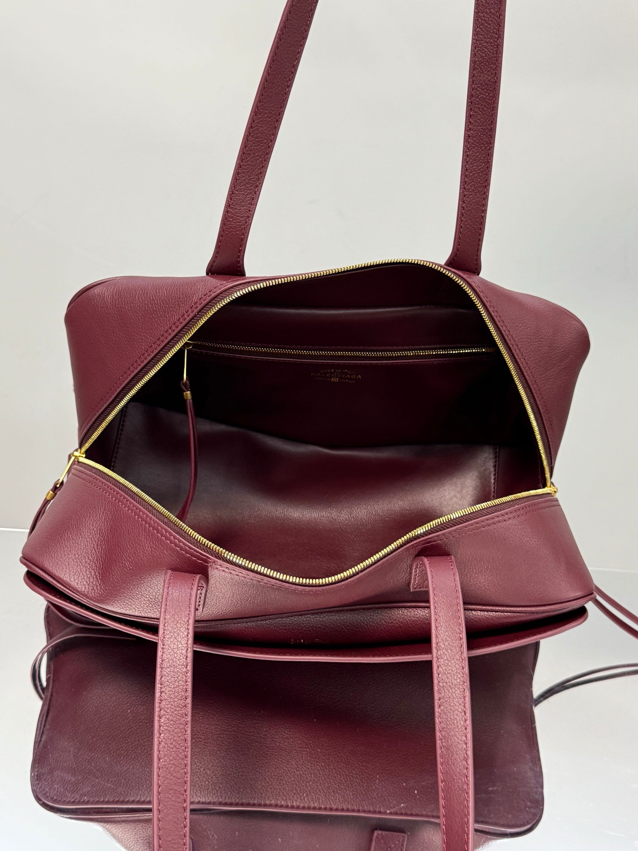 Balenciaga 발렌시아가 carrie bowling 보울링 토트백 버건디 3