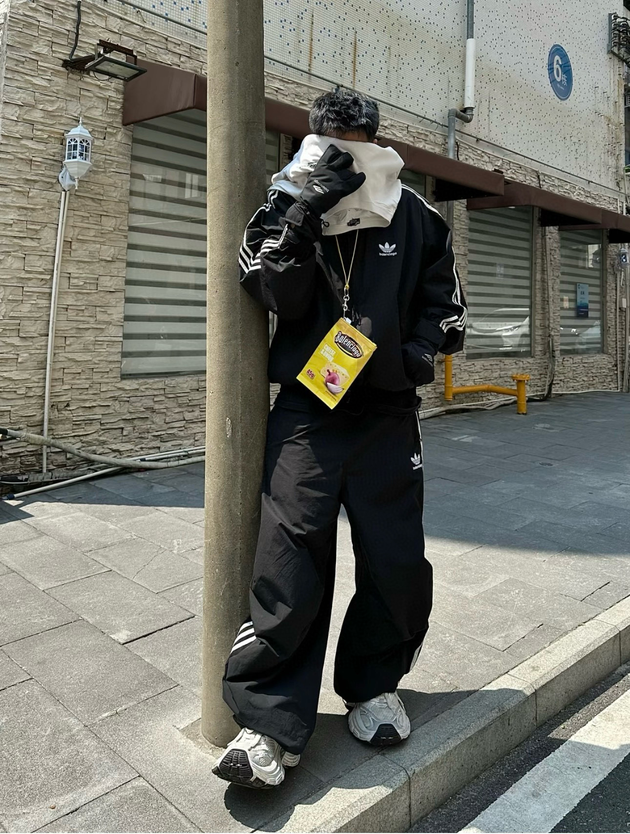 Balenciaga 발렌시아가 치즈 앤 어니언 포테이토칩 핸드폰 크로스백 5