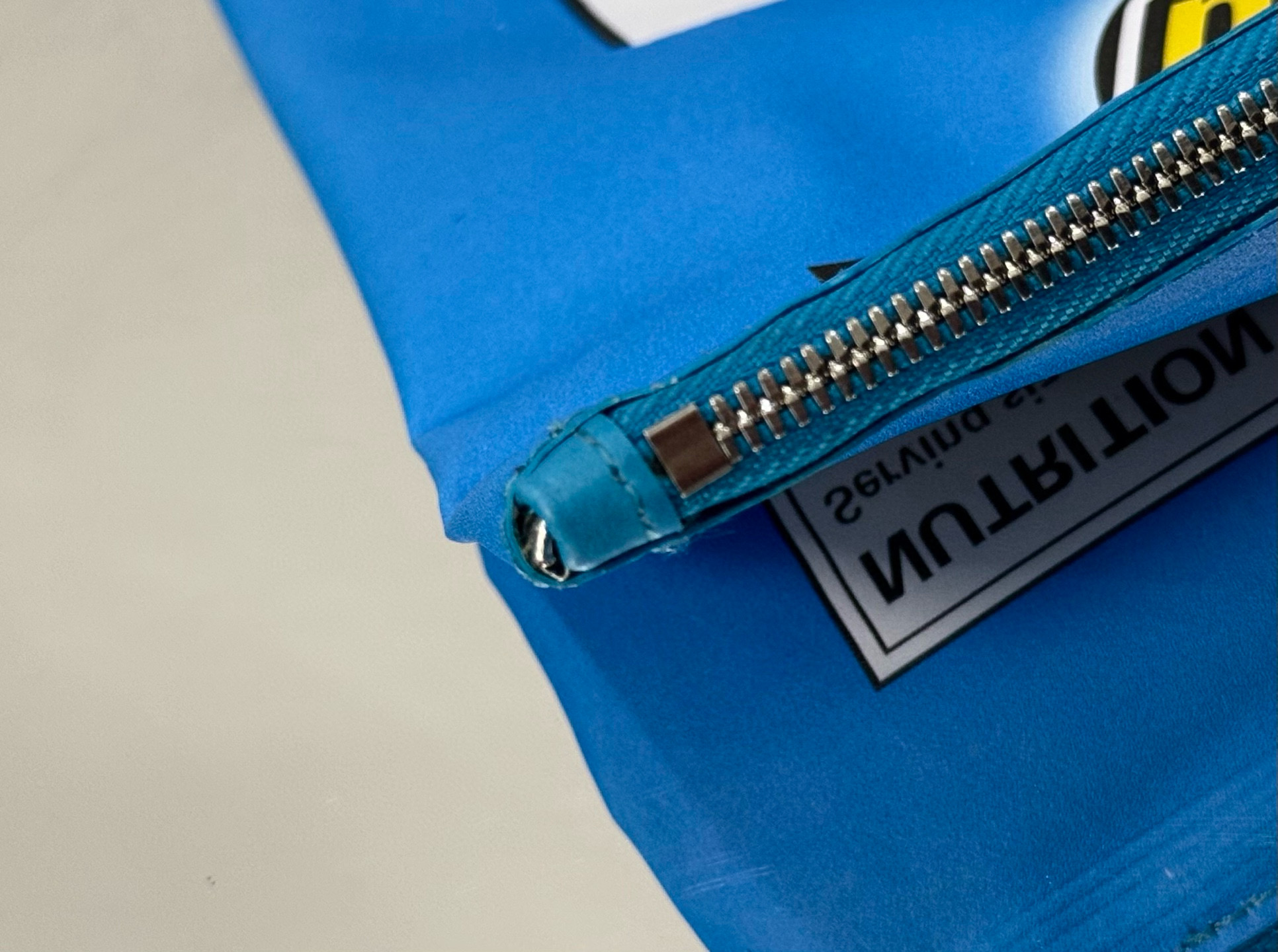 BALENCIAGA 발렌시아가 맥시 팩 칩스 백 3