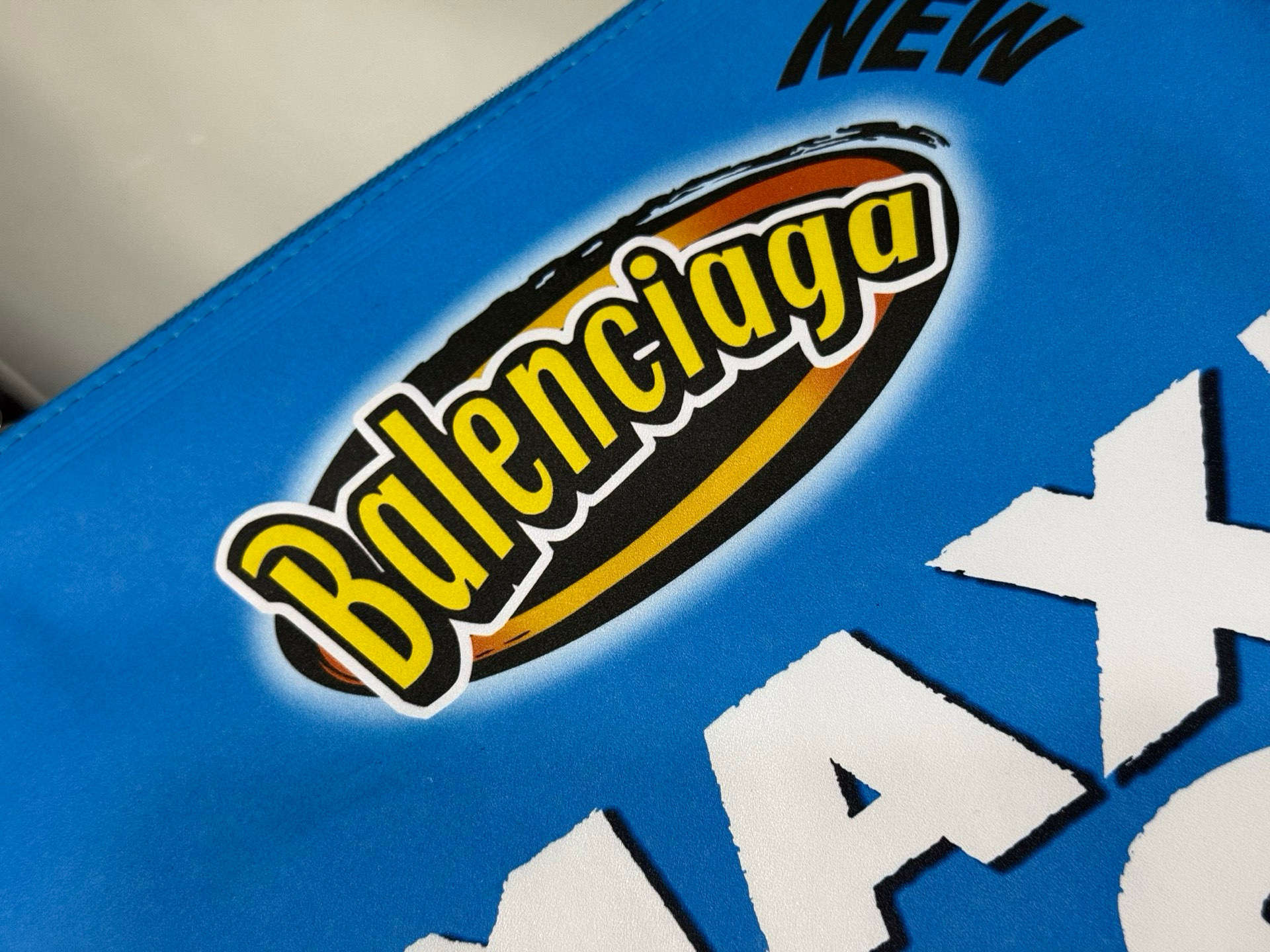 BALENCIAGA 발렌시아가 맥시 팩 칩스 백 6