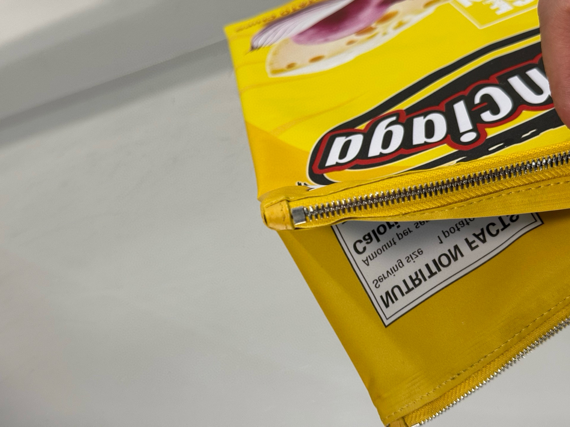 BALENCIAGA 발렌시아가 맥시 팩 칩스 백 17