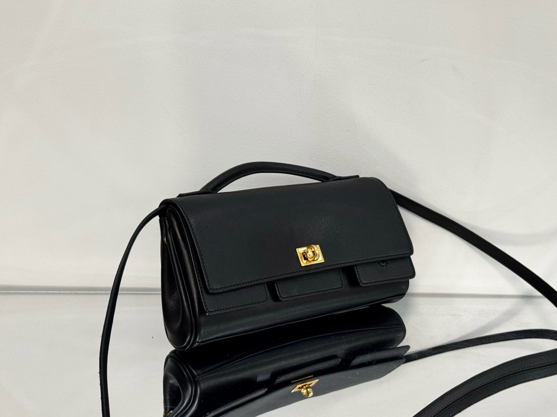 Balenciaga 발렌시아가 Bel Air 클러치 블랙 골드 3