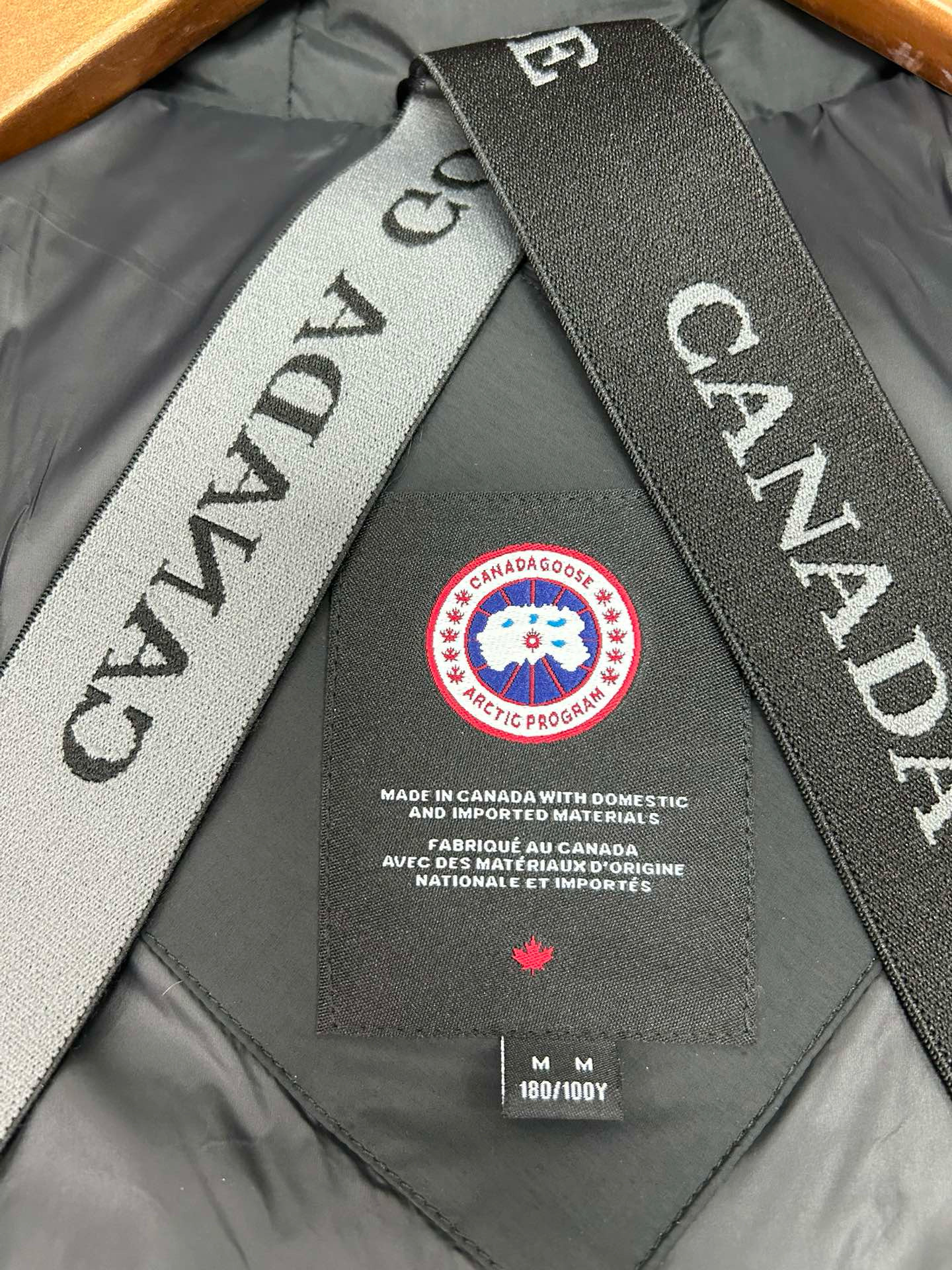 Canada Goose 크로프턴 퍼퍼 블랙 남녀공용 다운 패딩 8