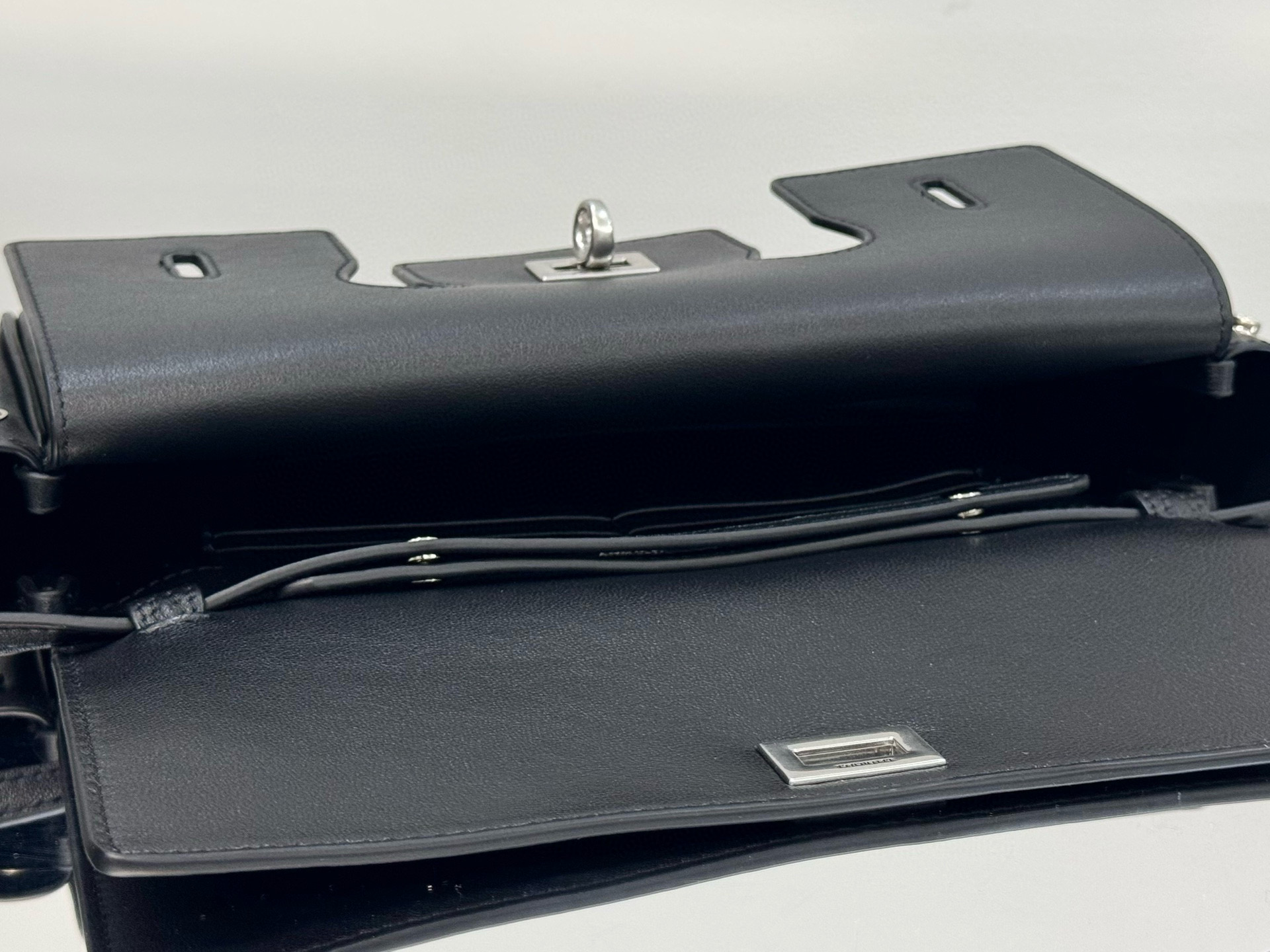 Balenciaga 발렌시아가 Bel Air 클러치 숄더백 블랙 실버 5