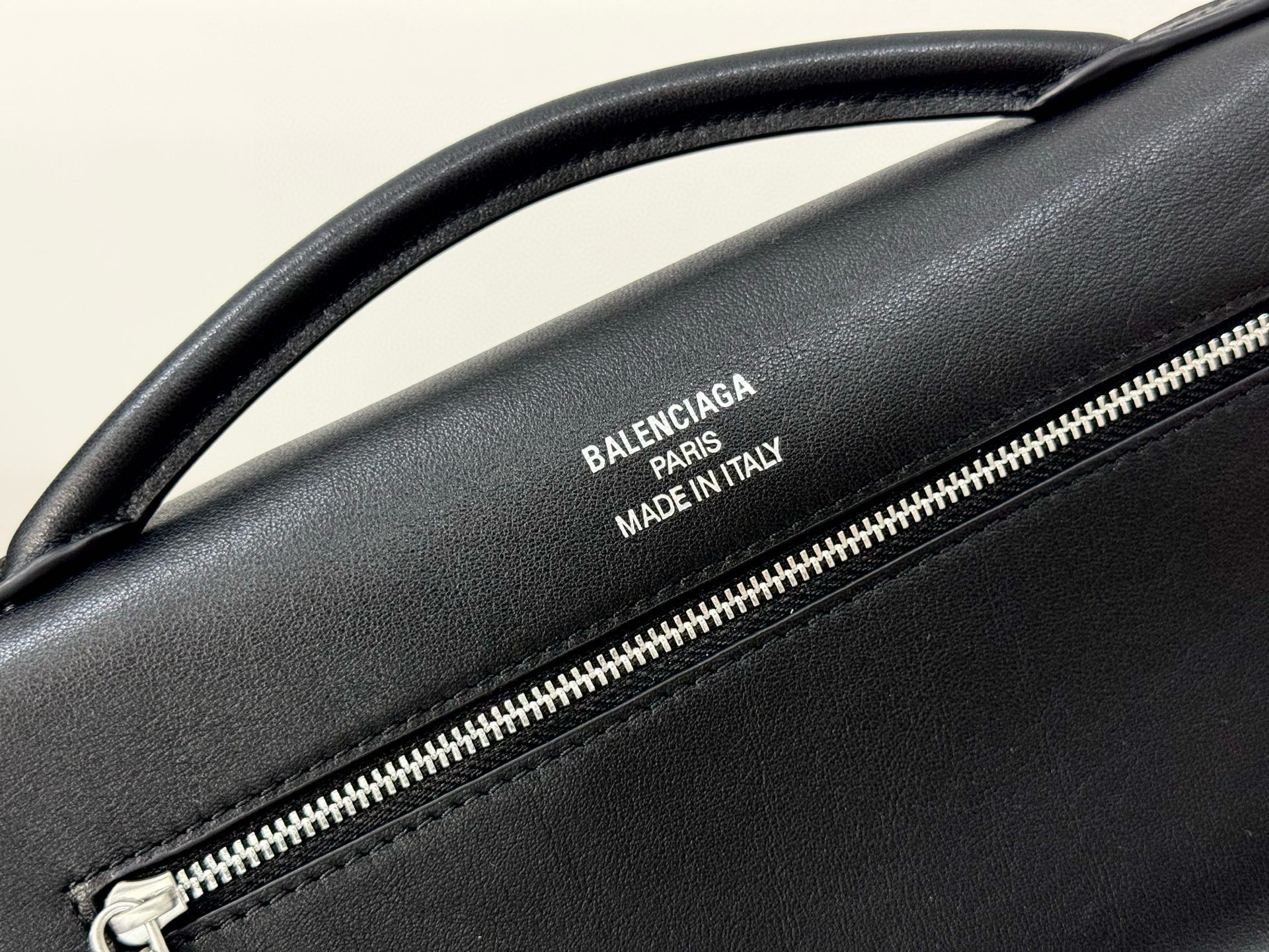 Balenciaga 발렌시아가 Bel Air 클러치 숄더백 블랙 실버 9