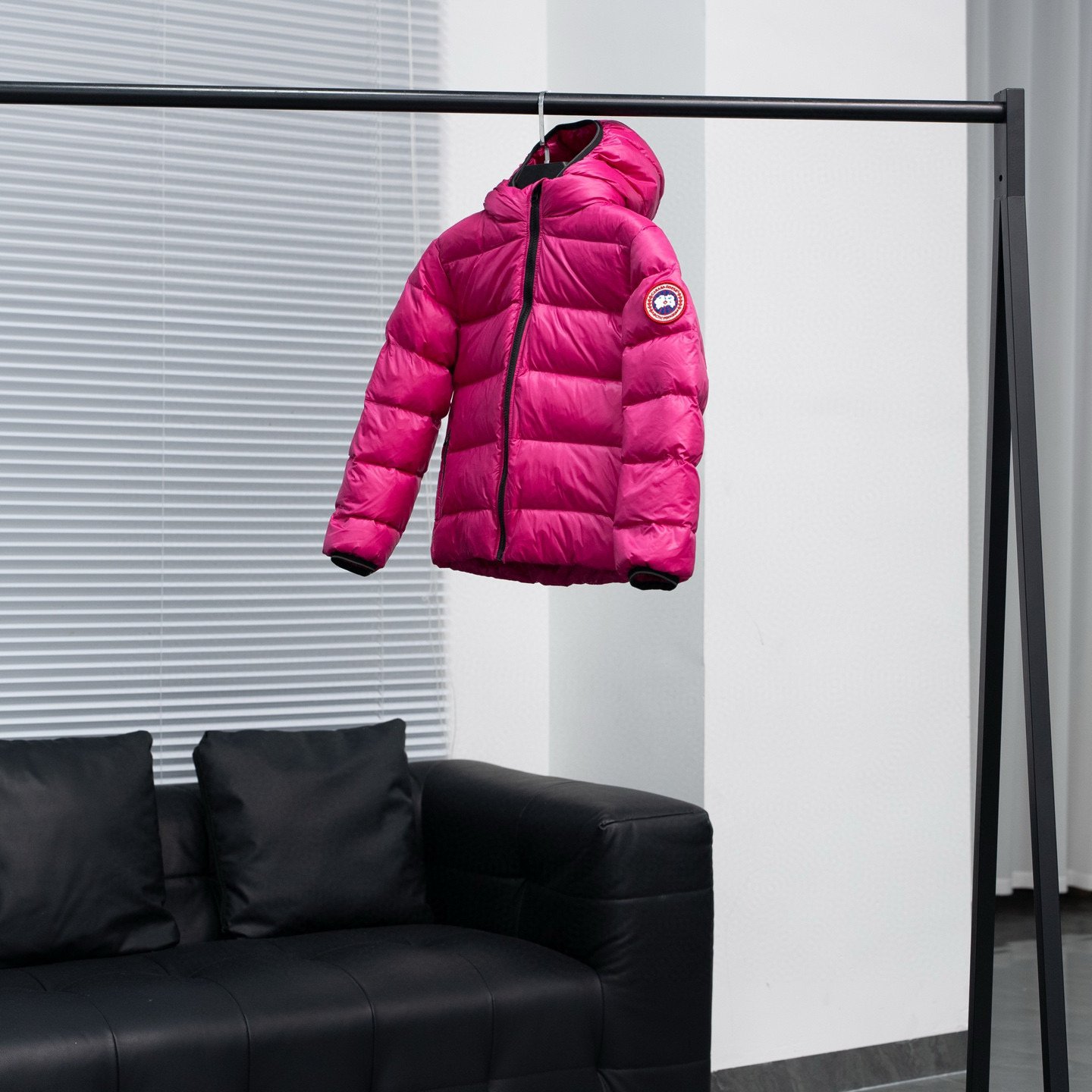 CANADA GOOSE 크로프튼 아동 후드 다운 패딩 자켓 3