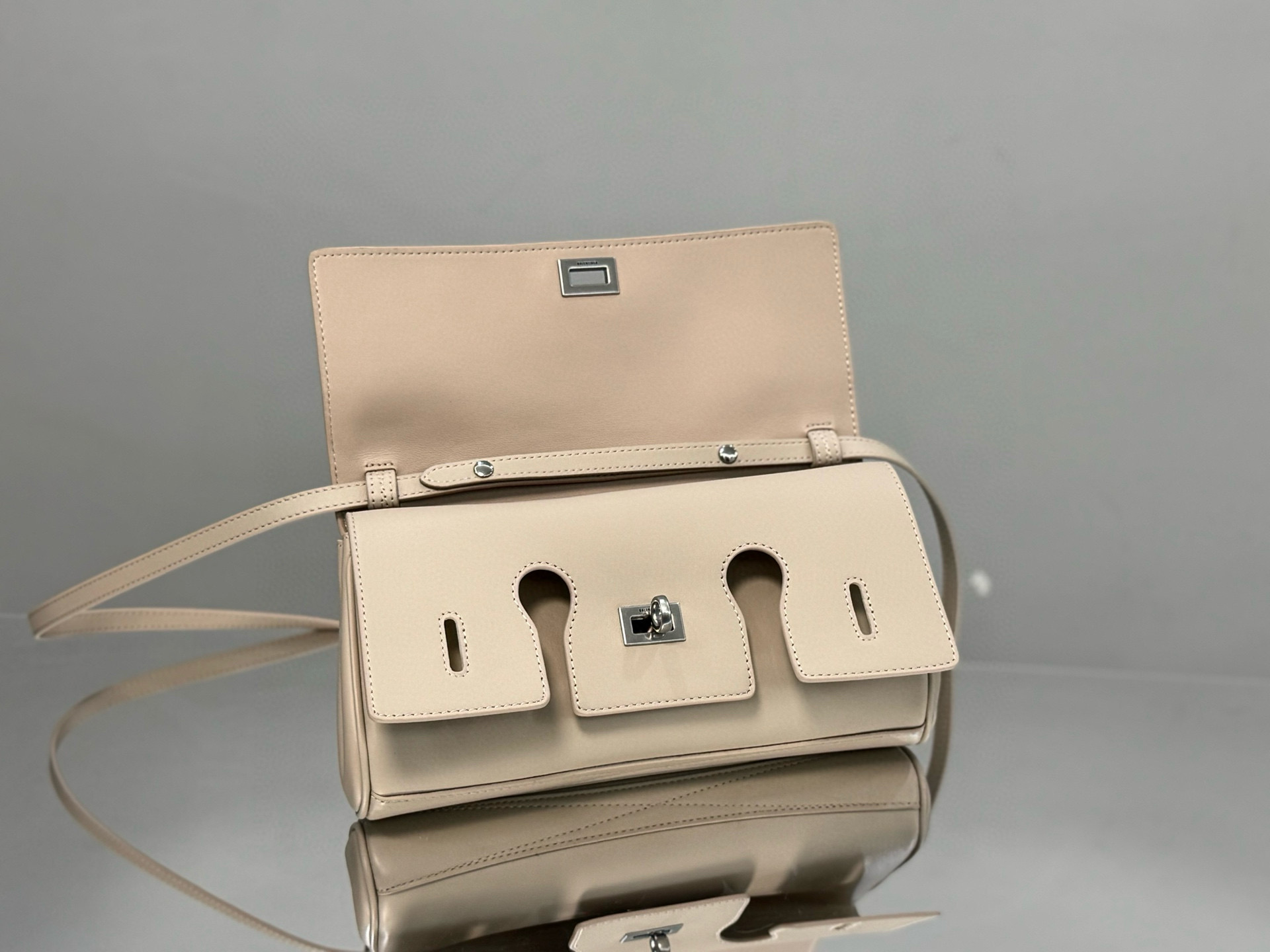 Balenciaga 발렌시아가 Bel Air 클러치 숄더백 4