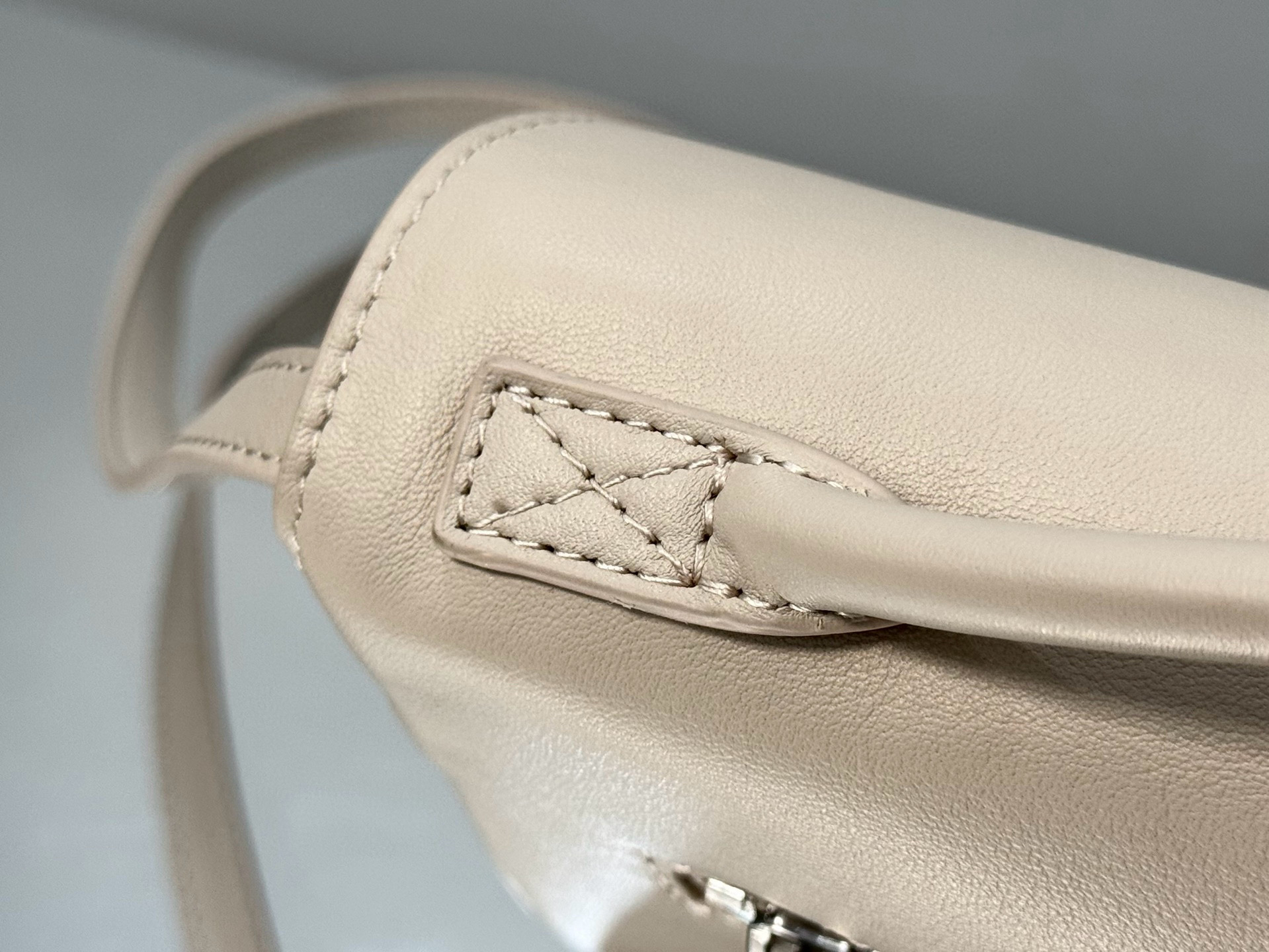 Balenciaga 발렌시아가 Bel Air 클러치 숄더백 7