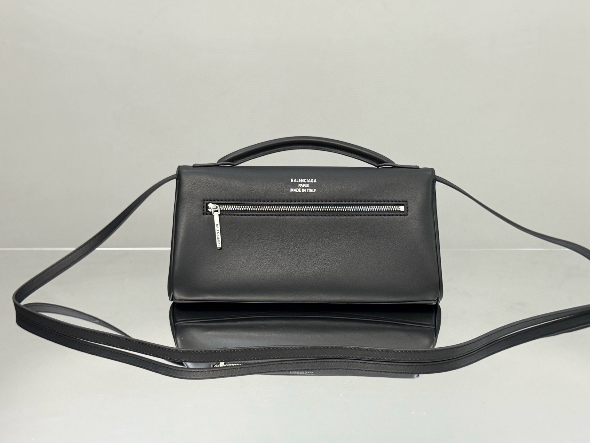 Balenciaga 발렌시아가 Bel Air 클러치 백 3