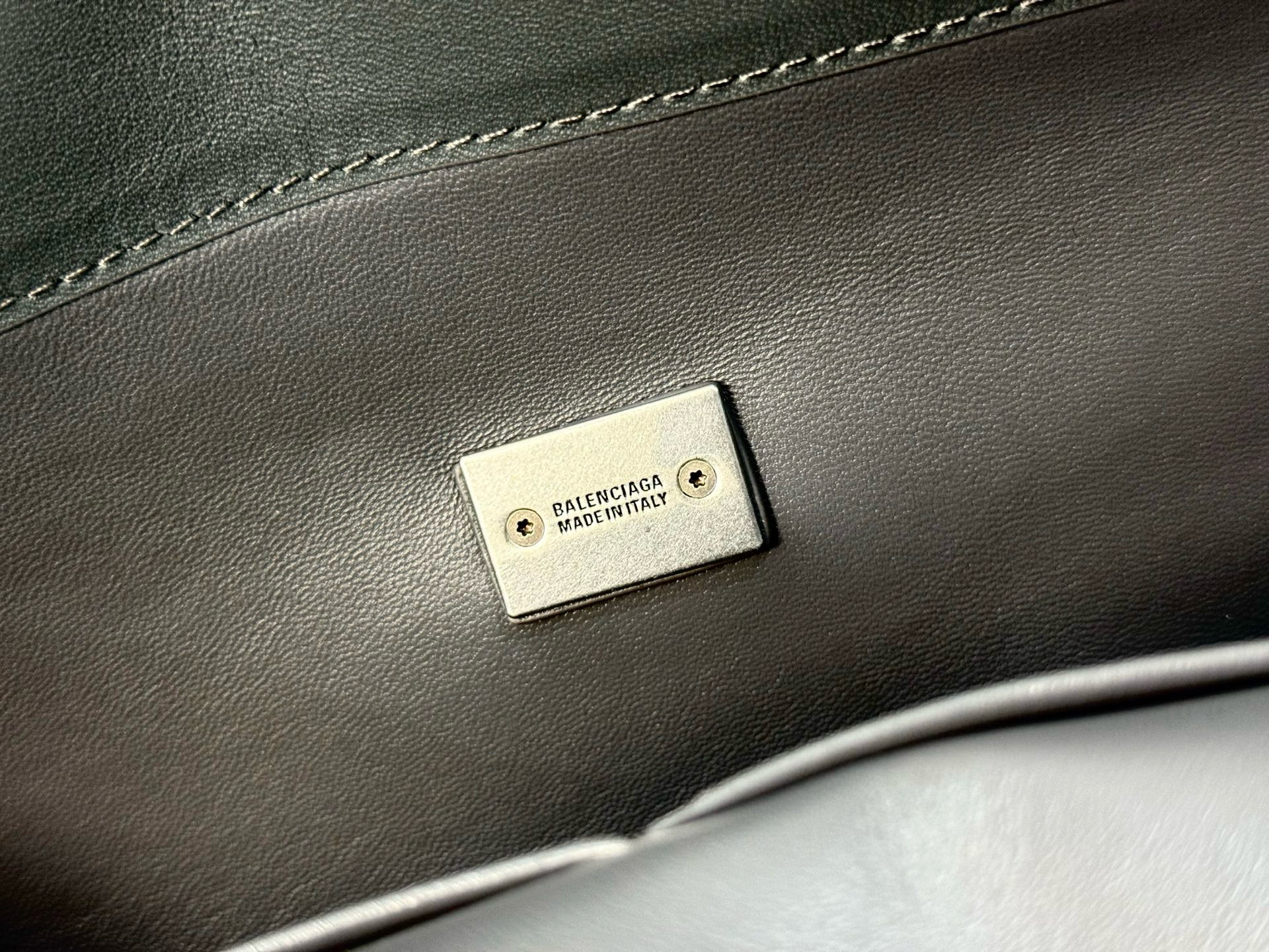 Balenciaga 발렌시아가 Bel Air 클러치 백 9