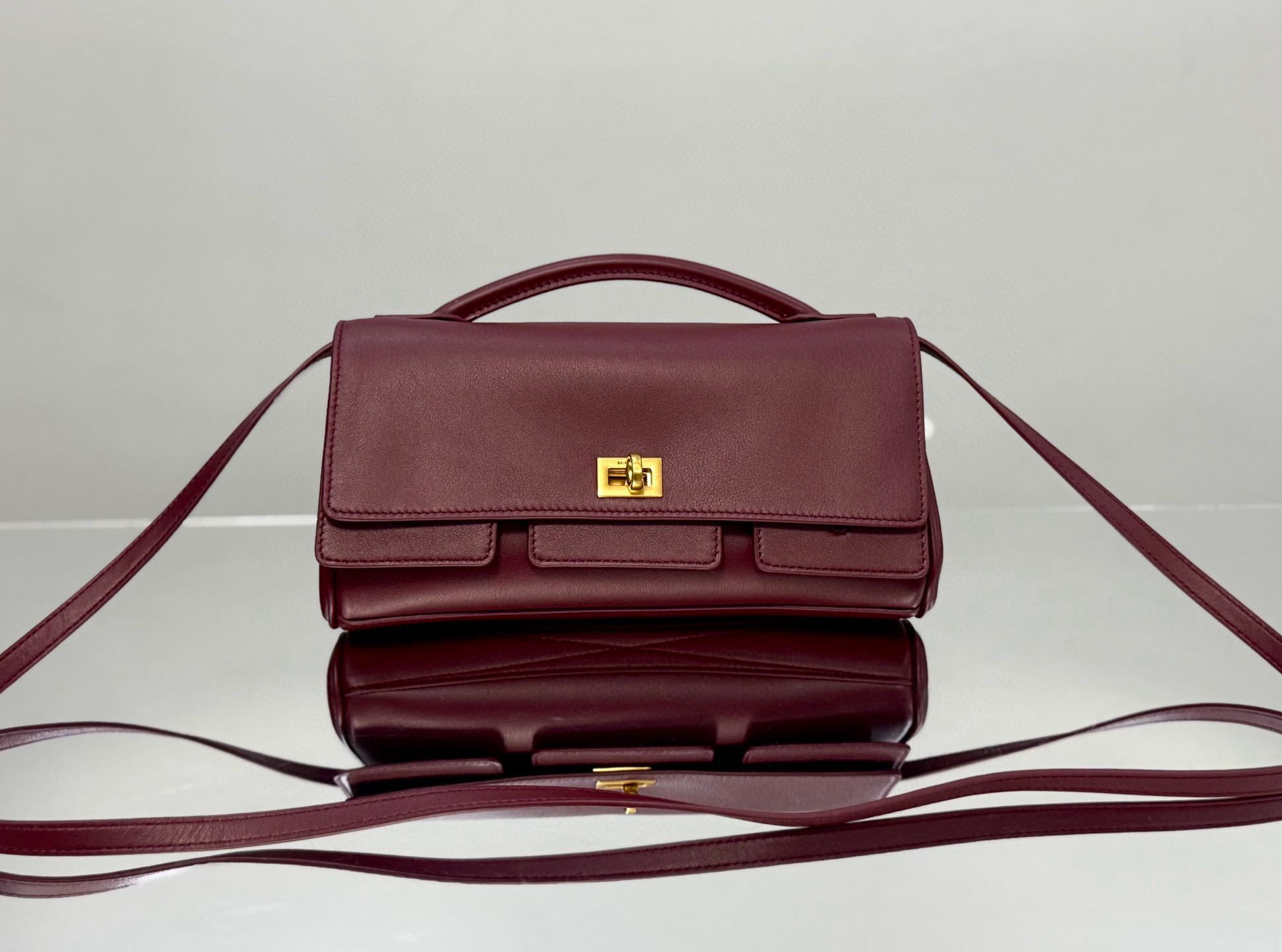 Balenciaga 발렌시아가 Bel Air 클러치 숄더백 버건디 1