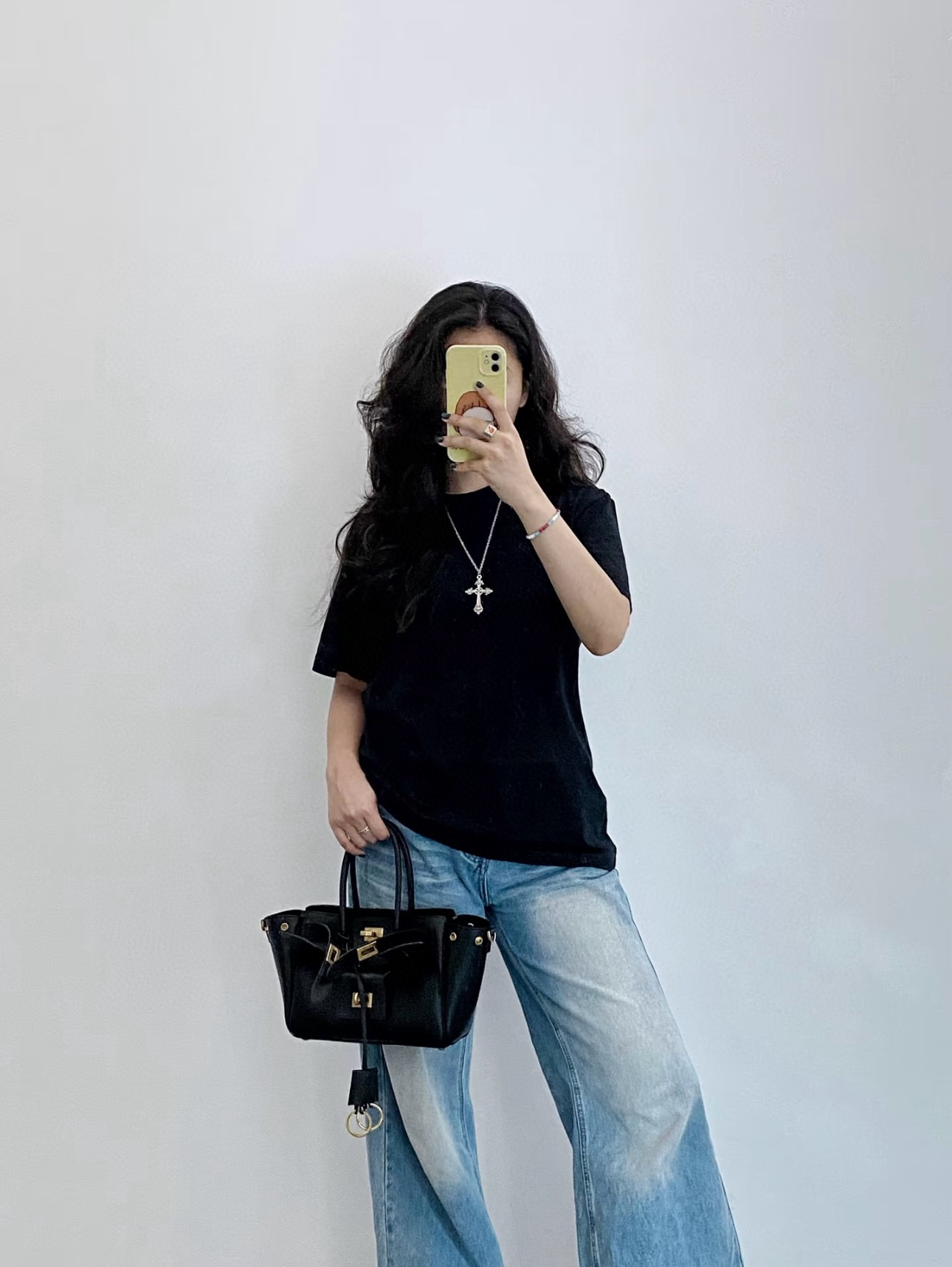 Balenciaga 발렌시아가 Bel Air 미니 블랙 골드 토트백 3