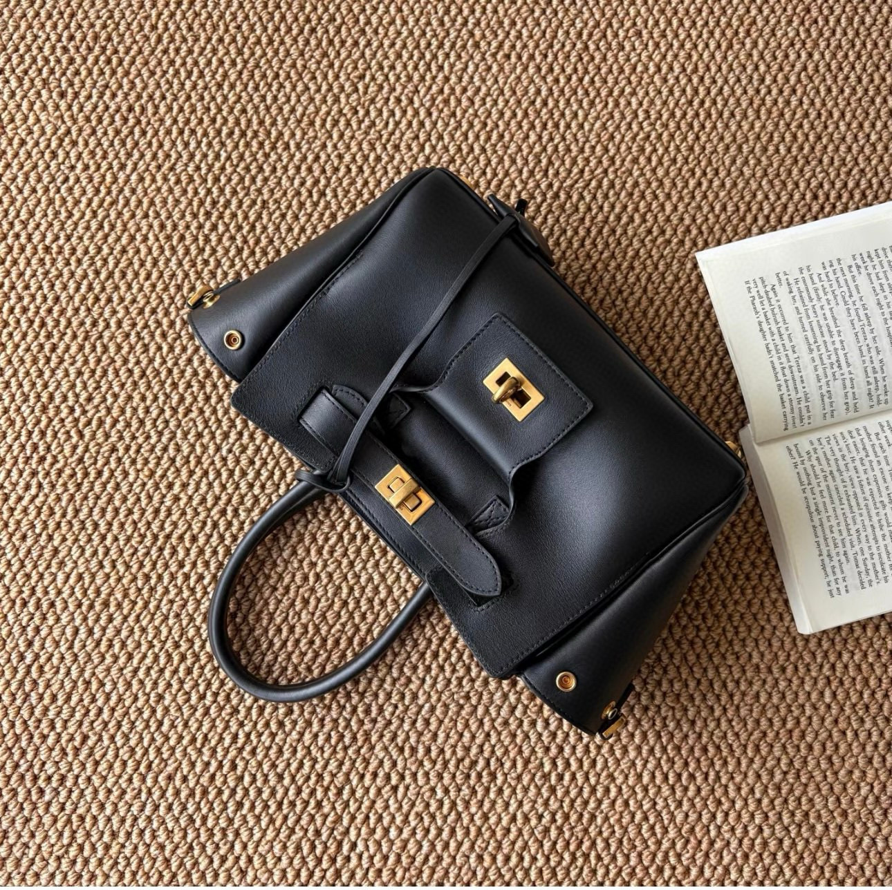 Balenciaga 발렌시아가 Bel Air 미니 블랙 골드 토트백 6