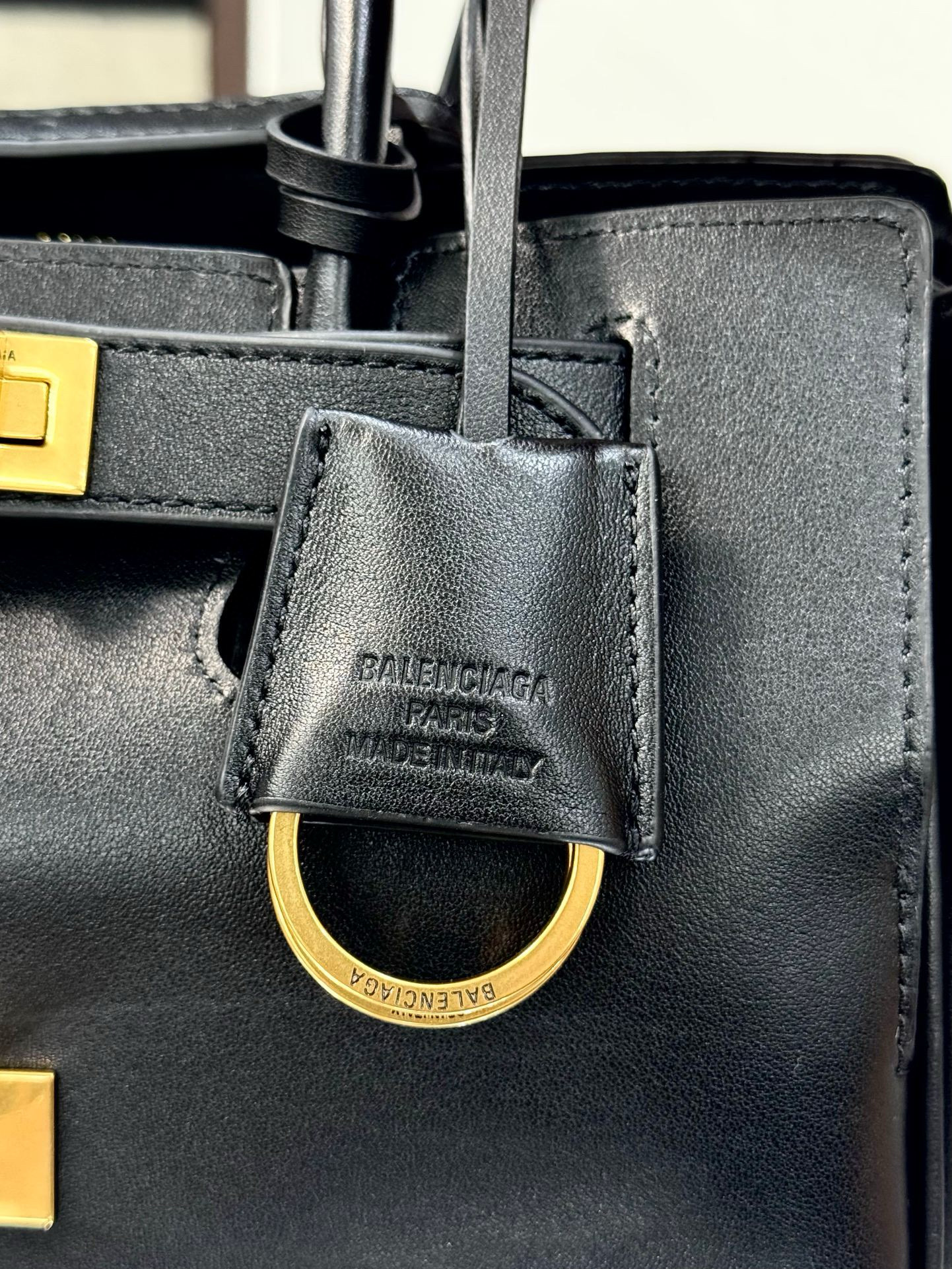 Balenciaga 발렌시아가 Bel Air 미니 블랙 골드 토트백 16