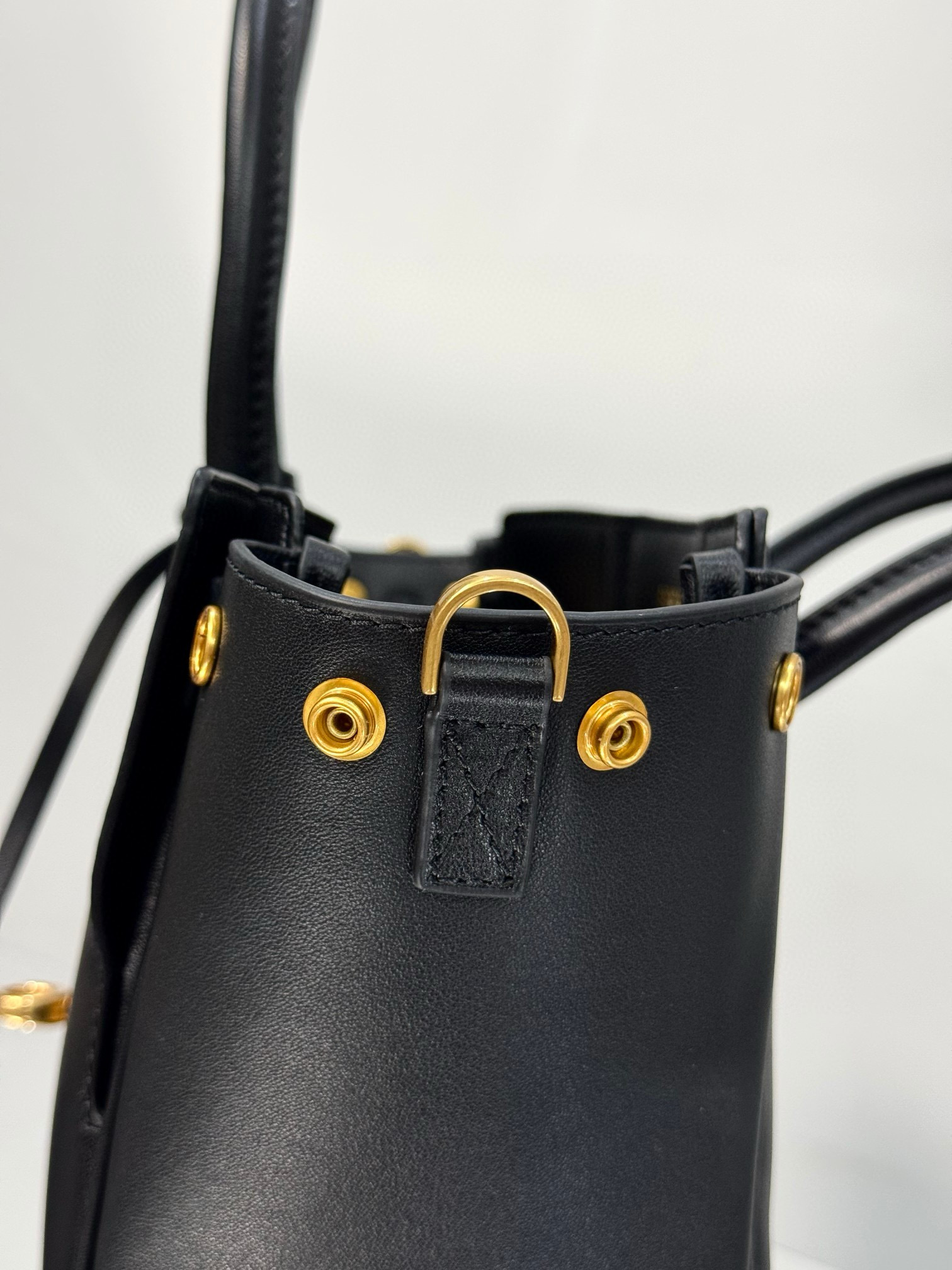 Balenciaga 발렌시아가 Bel Air 미니 블랙 골드 토트백 18