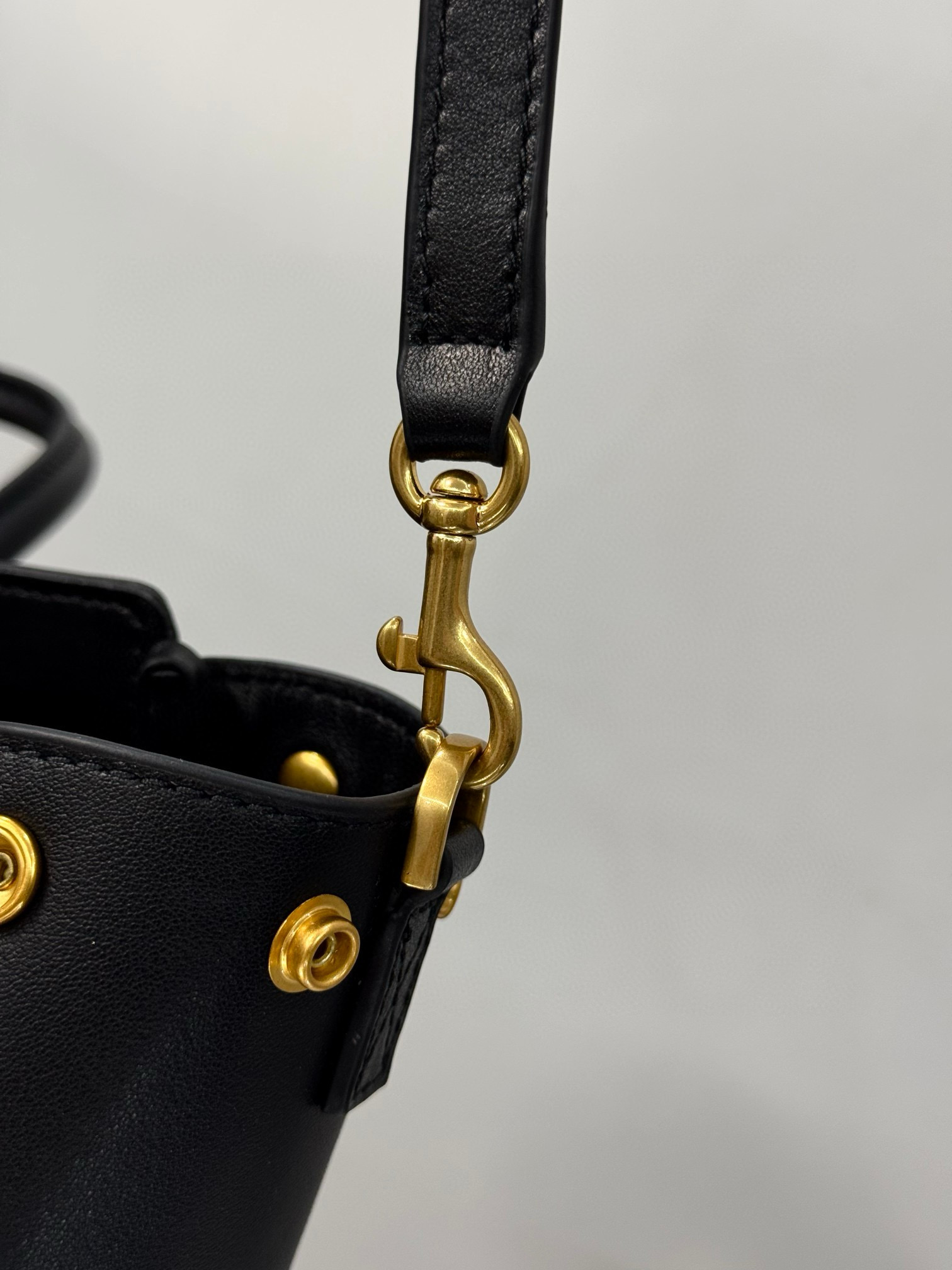 Balenciaga 발렌시아가 Bel Air 미니 블랙 골드 토트백 19