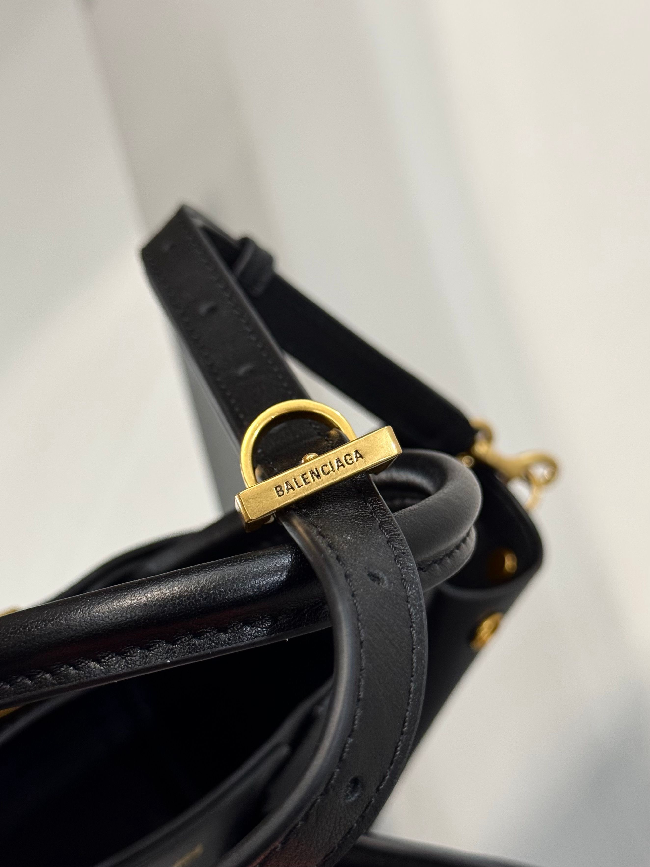 Balenciaga 발렌시아가 Bel Air 미니 블랙 골드 토트백 20