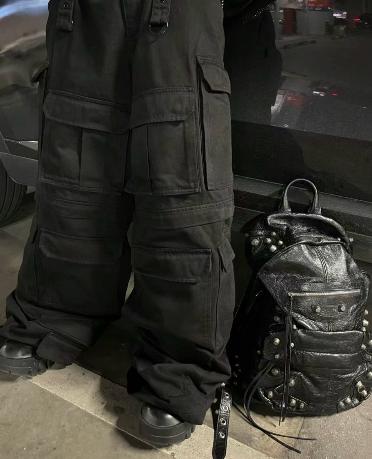 Balenciaga Le Cagole 발렌시아가 르 카골 스터드 레더 백팩 7