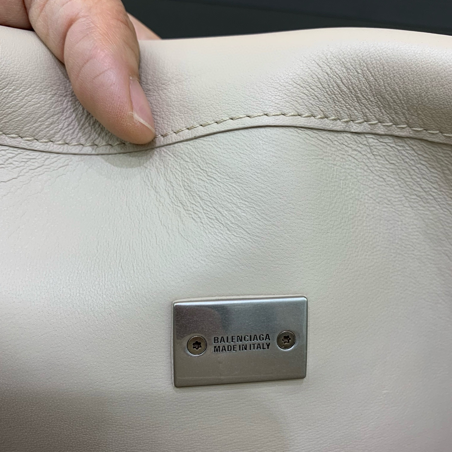 Balenciaga 발렌시아가 Bel Air 클러치 플랩 숄더백 8