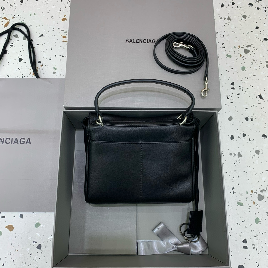 Balenciaga Rodeo Mini 발렌시아가 로데오 미니 토트백 2