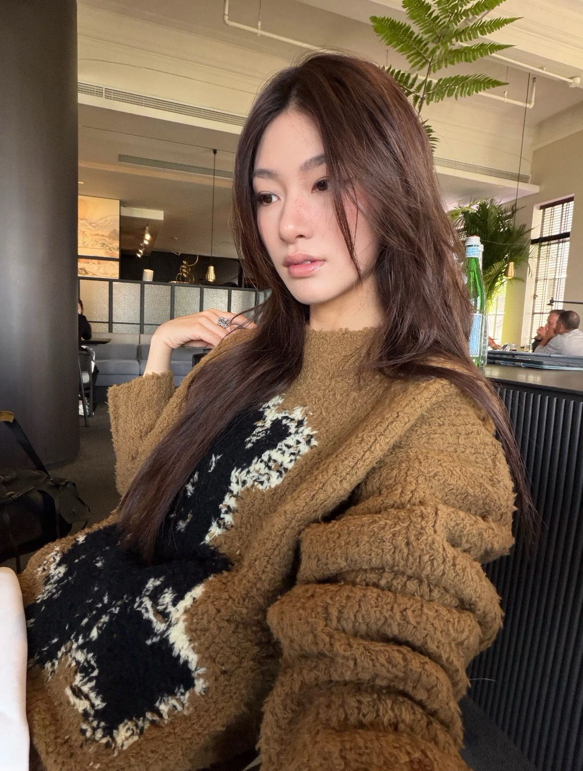 Acne Studios 여성 테디베어 자카드 라운드넥 울 니트 스웨터 3