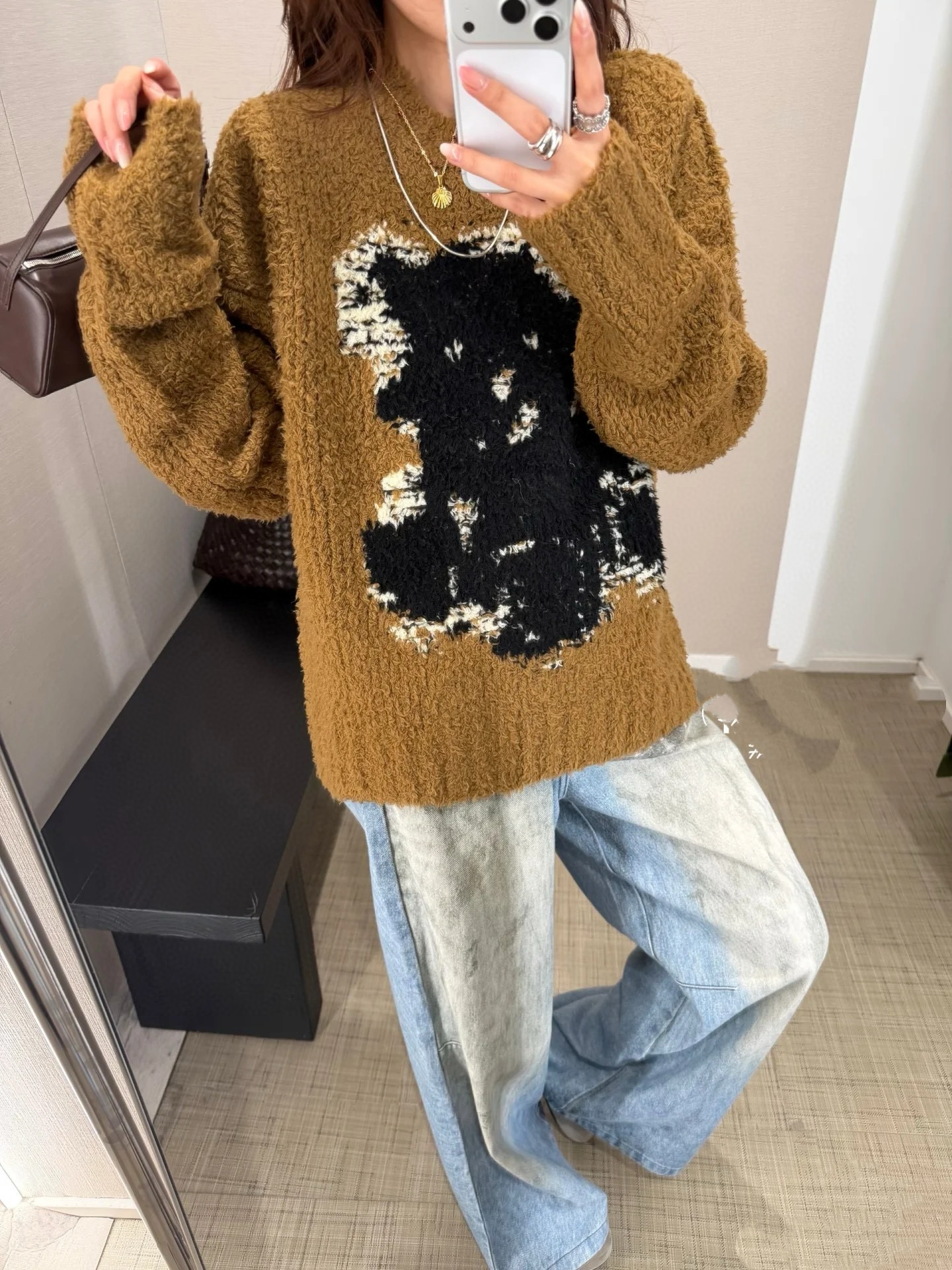 Acne Studios 여성 테디베어 자카드 라운드넥 울 니트 스웨터 7