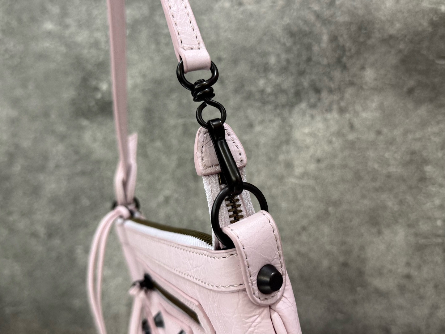 BALENCIAGA 발렌시아가 Le City 미니 숄더백 핑크 15