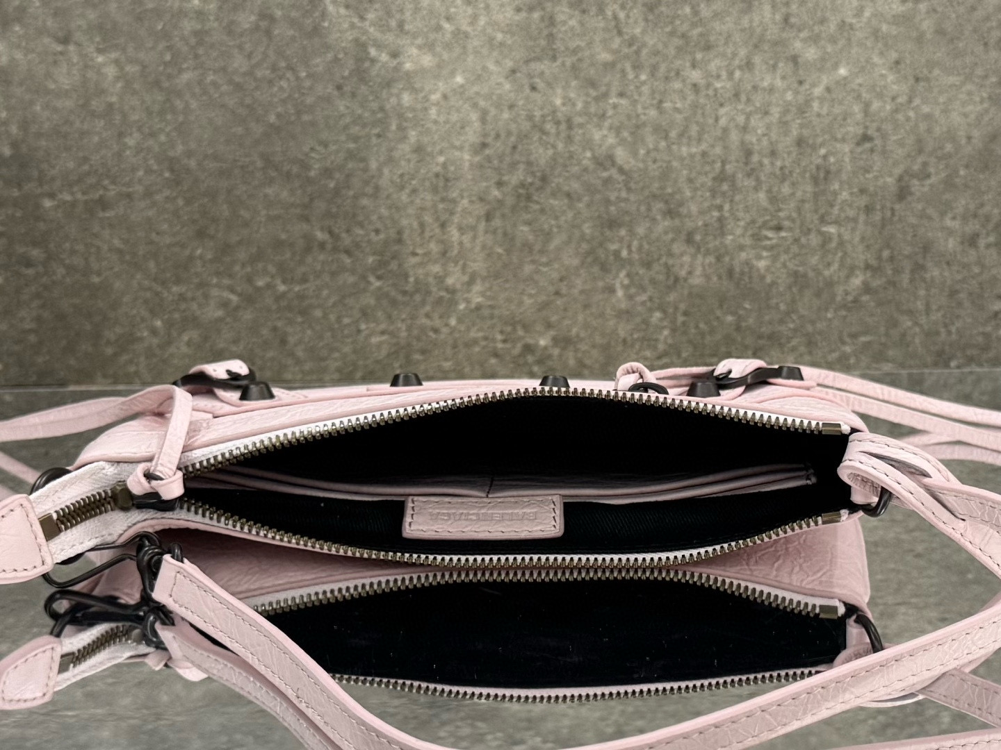 BALENCIAGA 발렌시아가 Le City 미니 숄더백 핑크 18