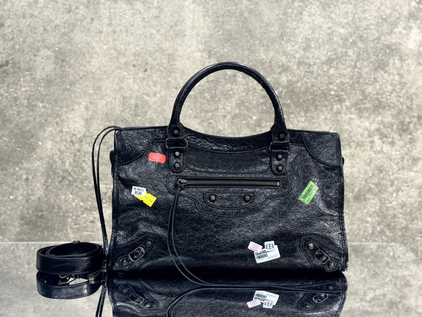 BALENCIAGA 발렌시아가 LE CITY 오일가죽 7