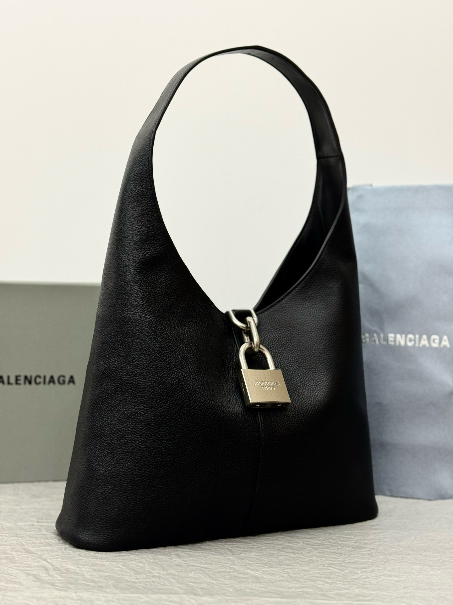 Balenciaga Locker Hobo 발렌시아가 락커 호보 락 장식 빅사이즈 백 4