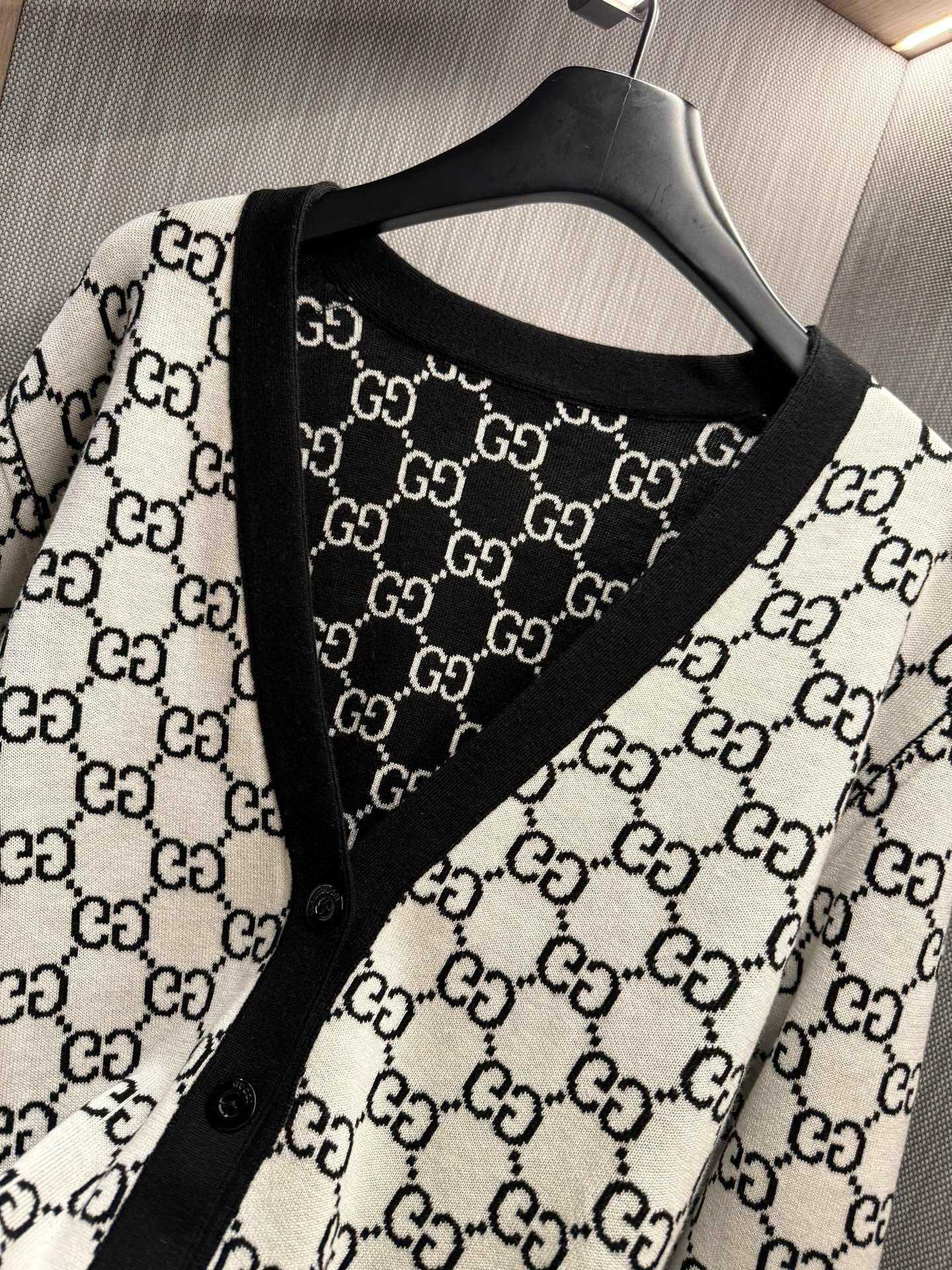 Gucci 구찌 GG 로고 자카드 가디건 9