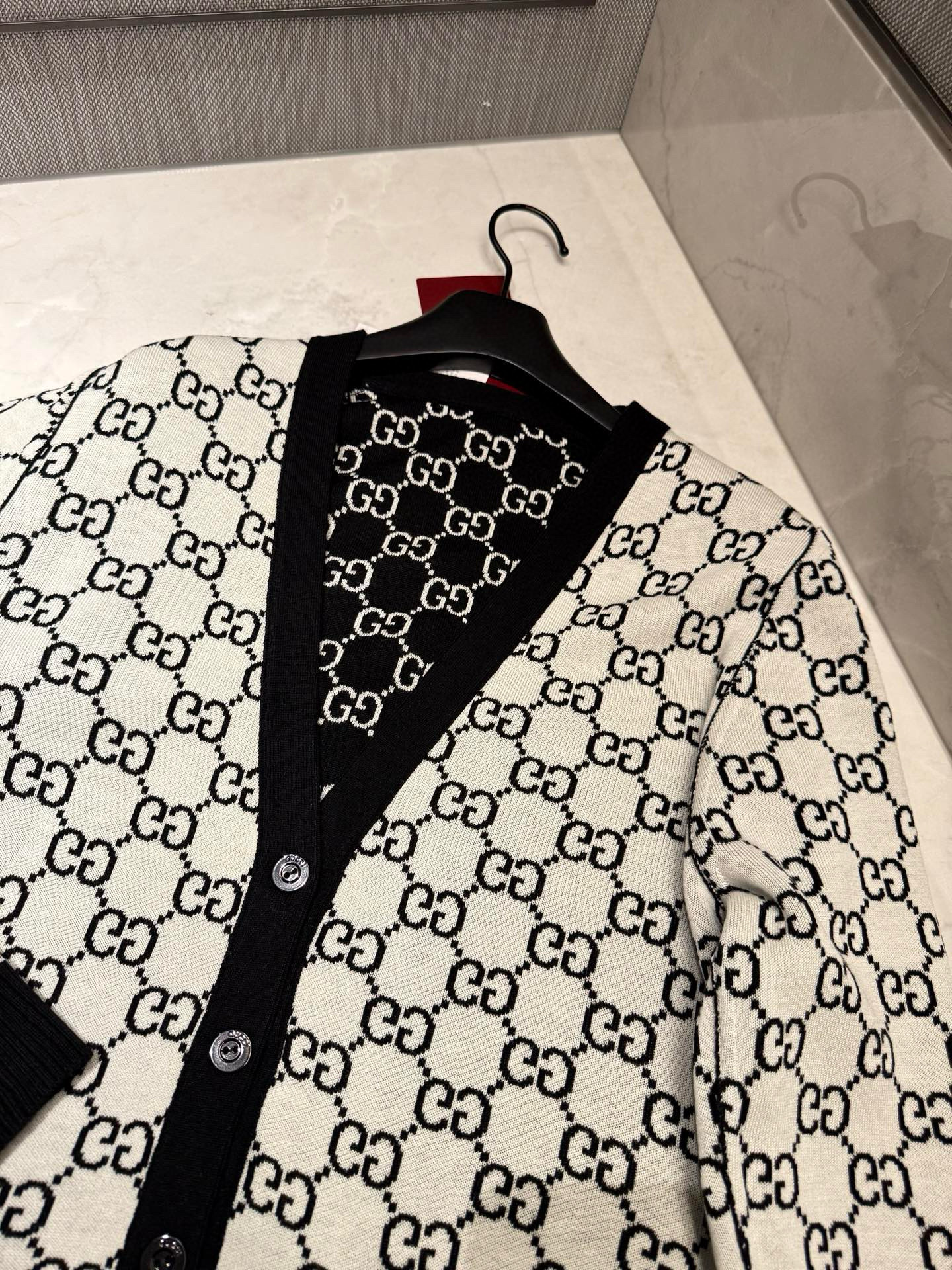 Gucci 구찌 GG 로고 자카드 가디건 15