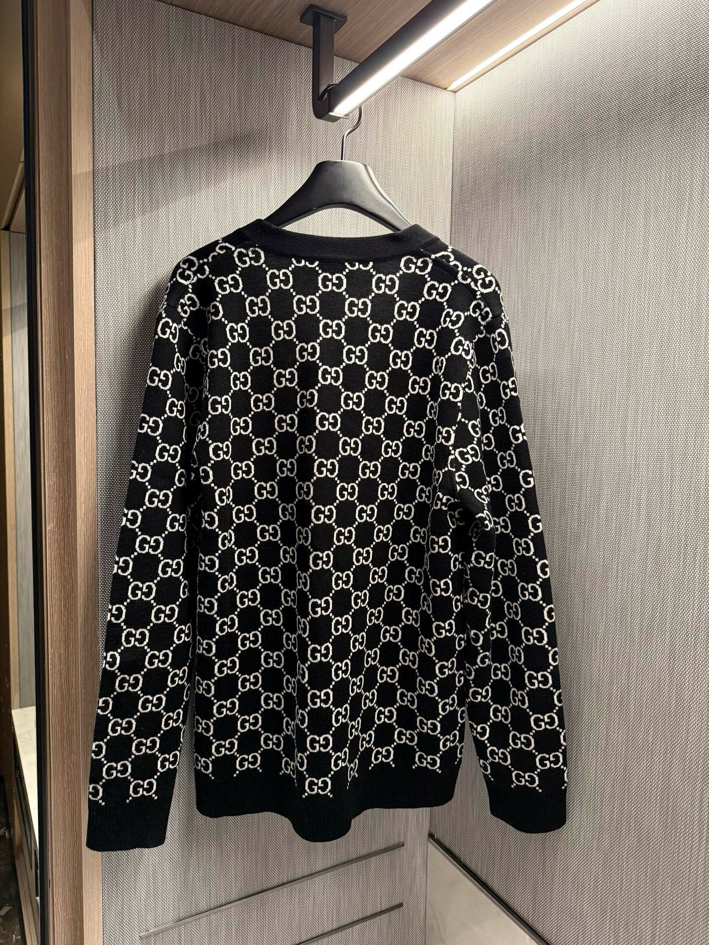 Gucci 구찌 GG 로고 자카드 가디건 25