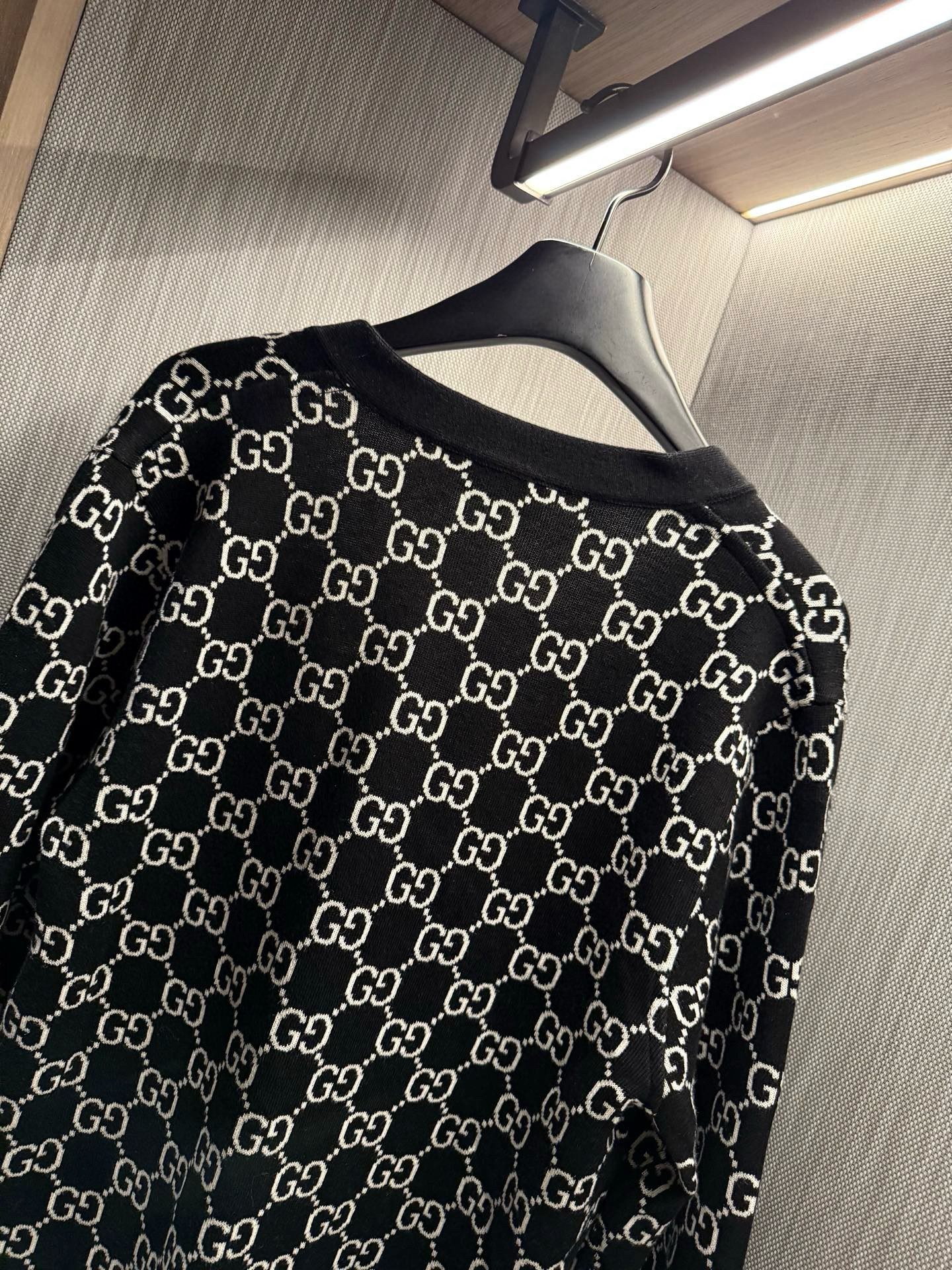 Gucci 구찌 GG 로고 자카드 가디건 26