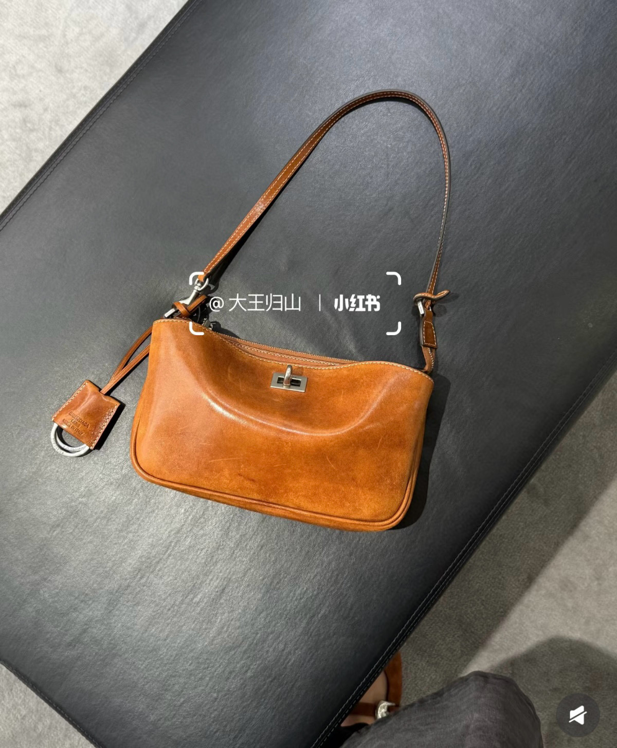 Balenciaga 발렌시아가 로데오 숄더백 1