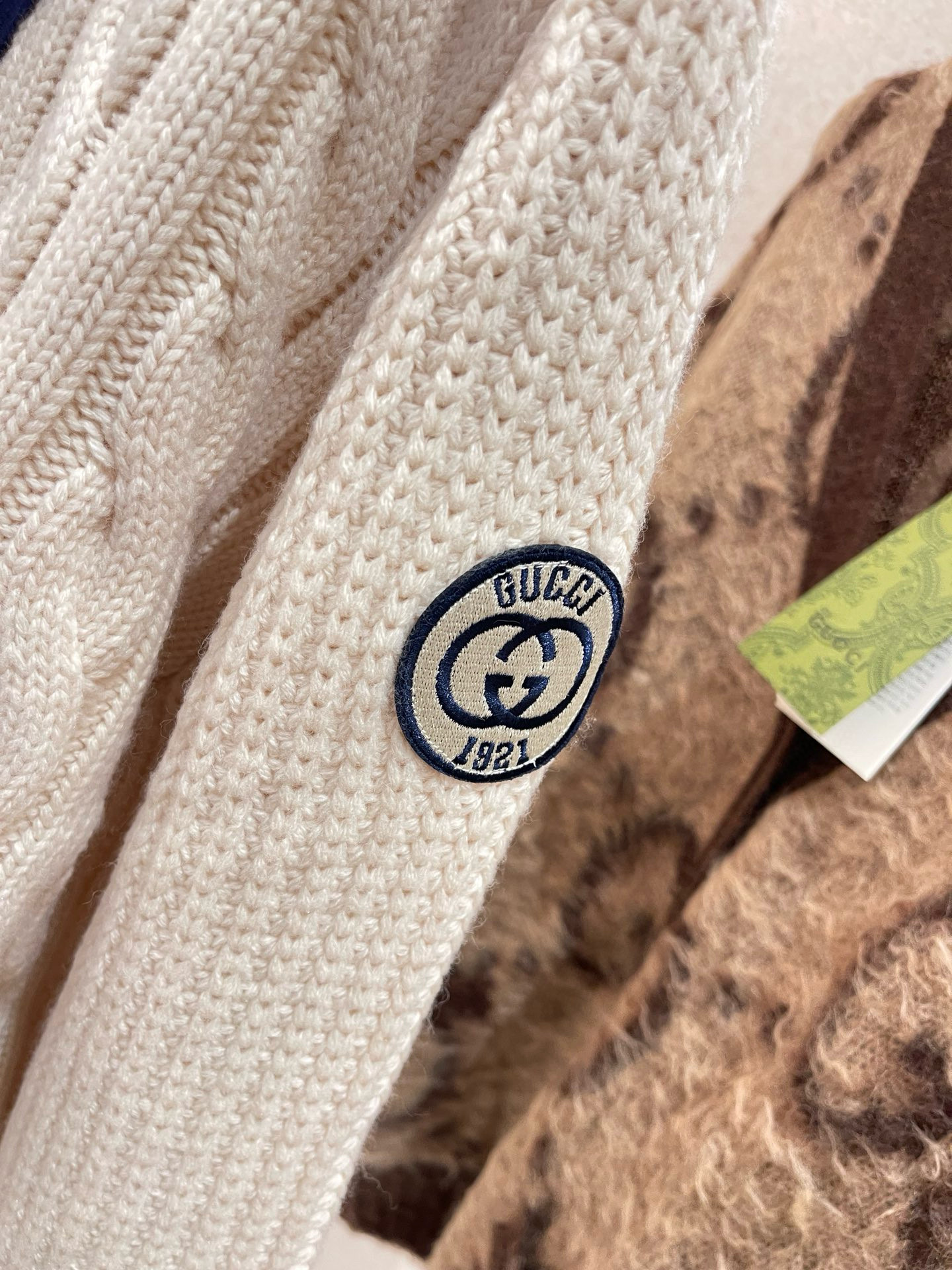 Gucci 구찌 케이블 니트 배색 가디건 15