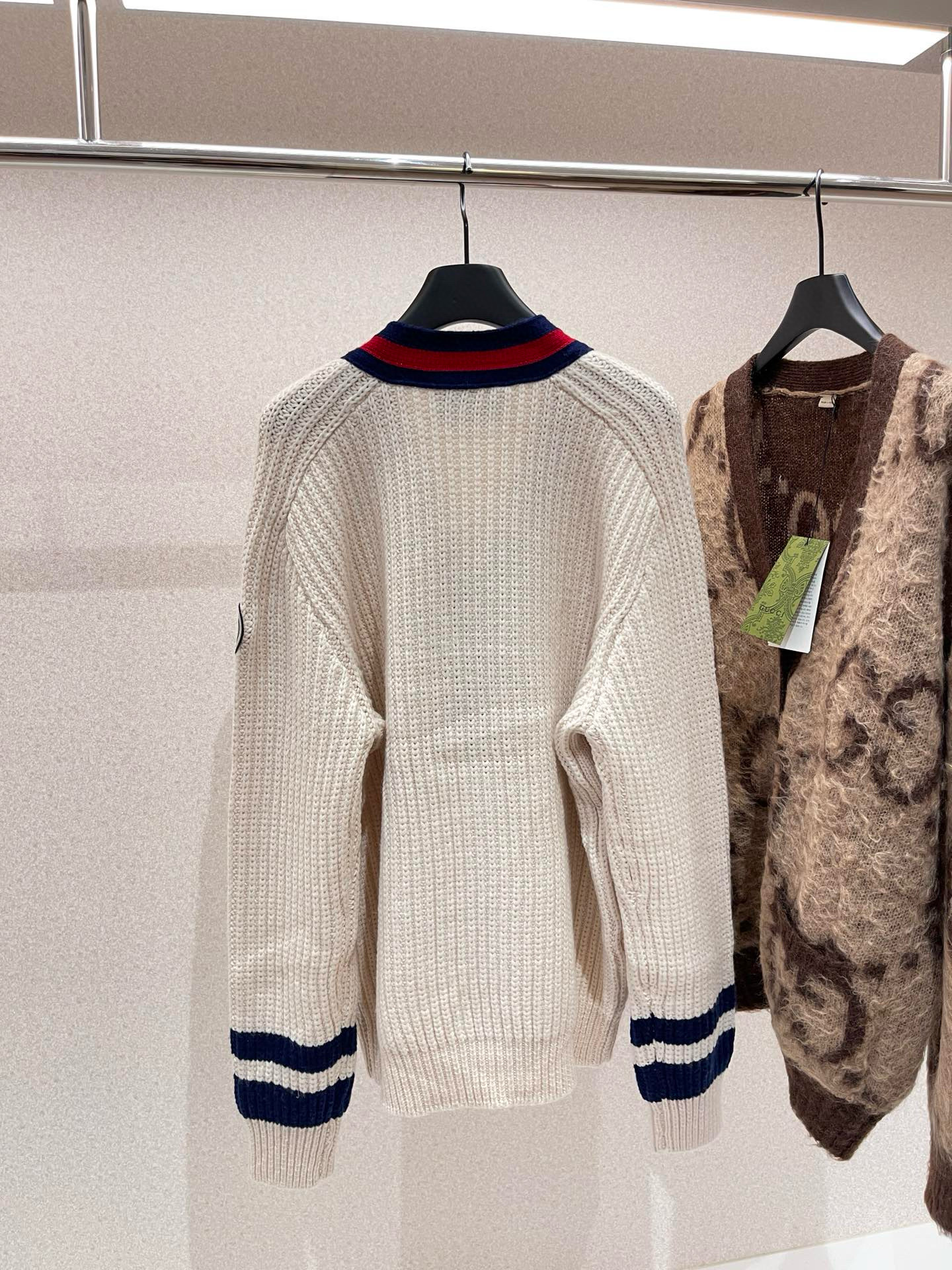 Gucci 구찌 케이블 니트 배색 가디건 16