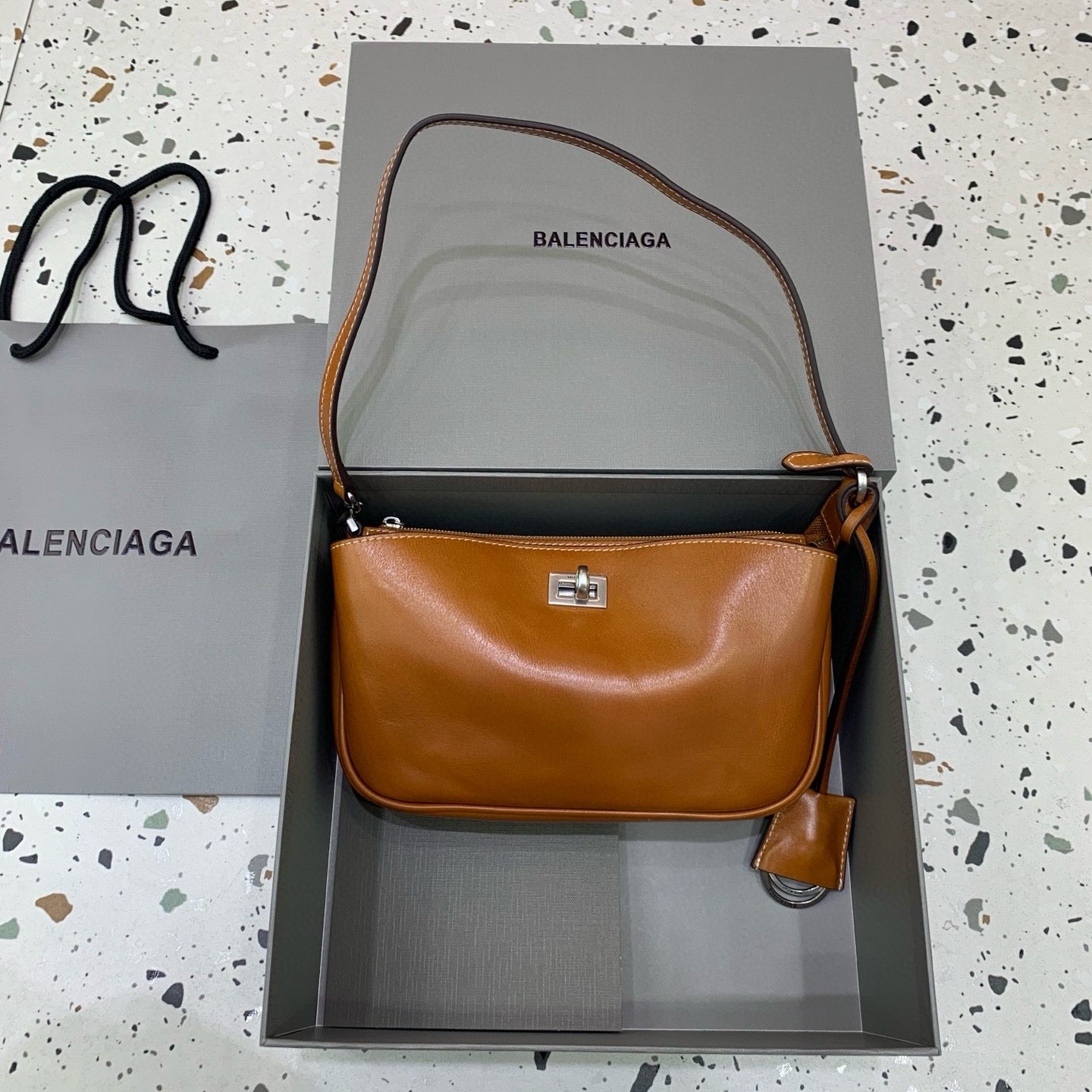 Balenciaga 발렌시아가 로데오 숄더백 12