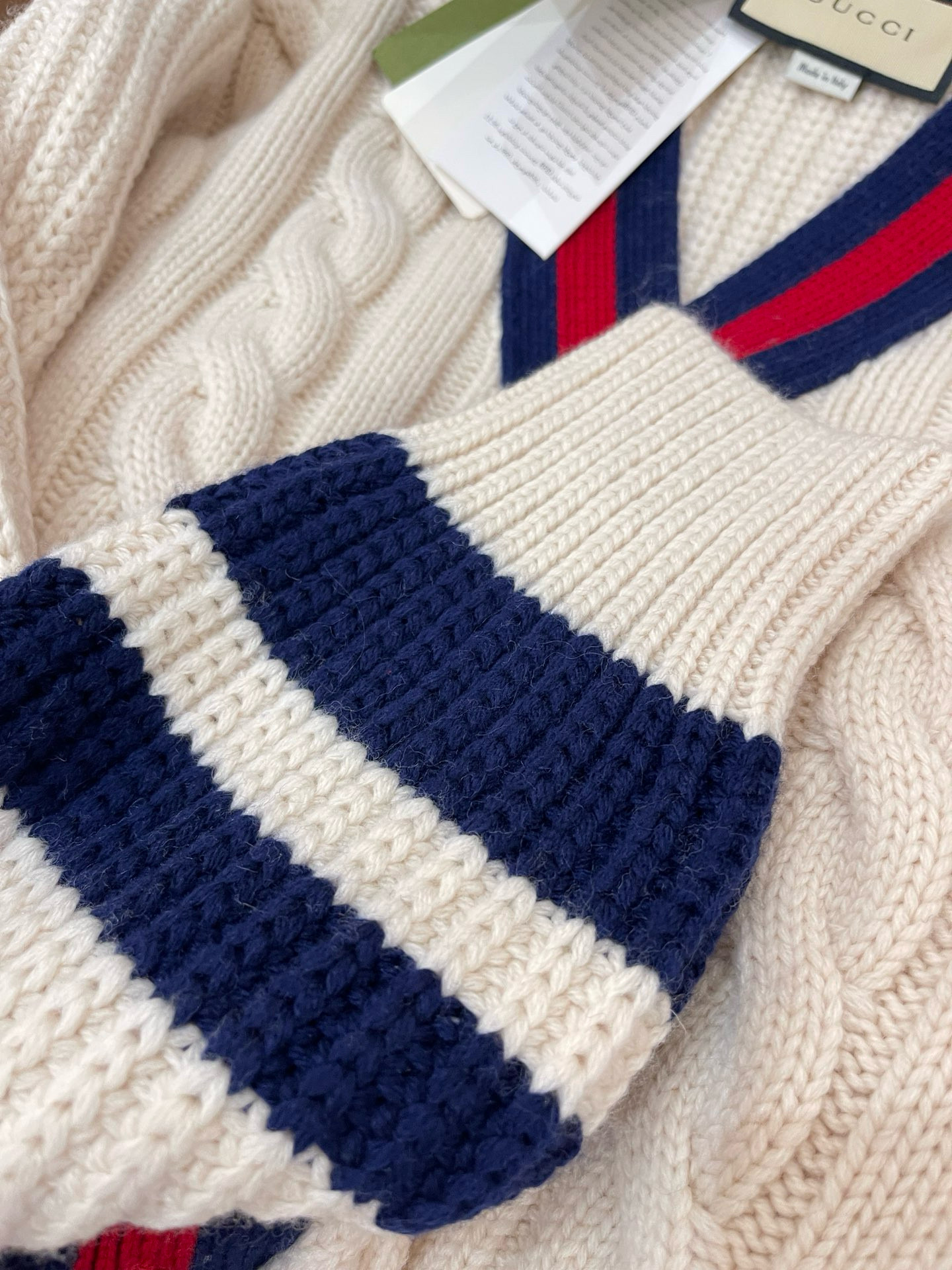 Gucci 구찌 케이블 니트 배색 가디건 28